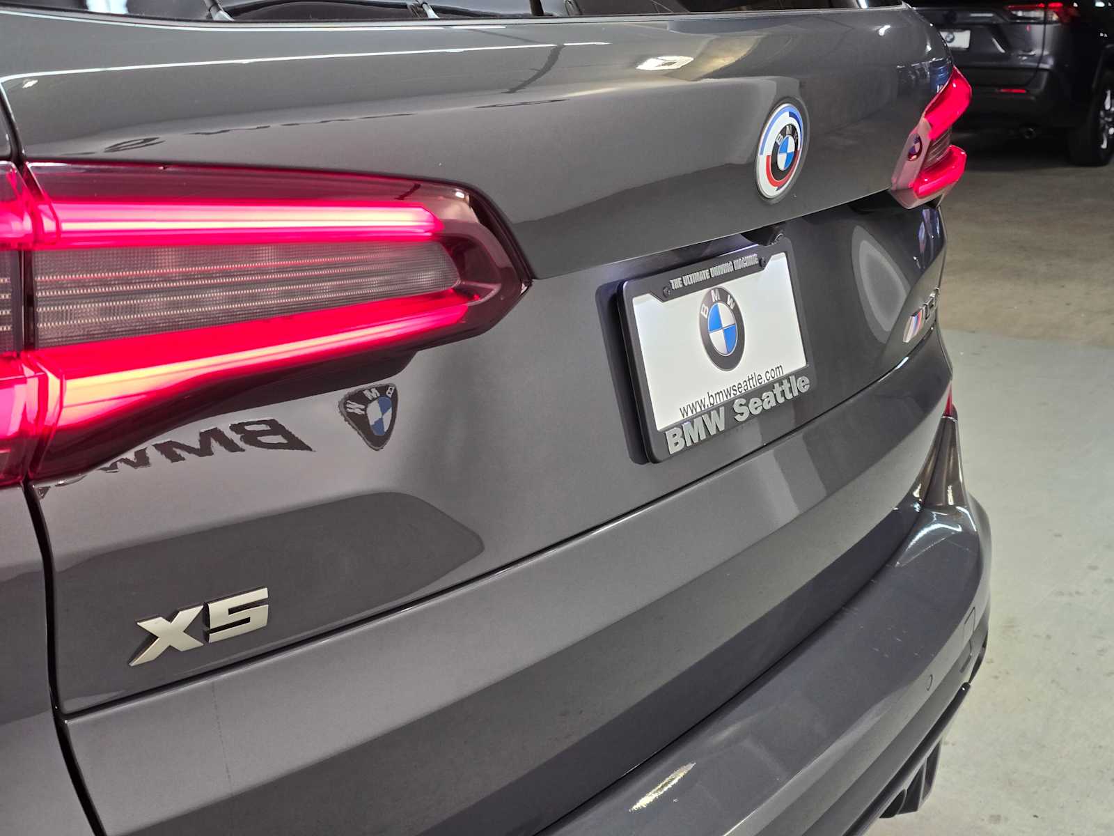 Thumbnail: 2023 BMW X5 - 7