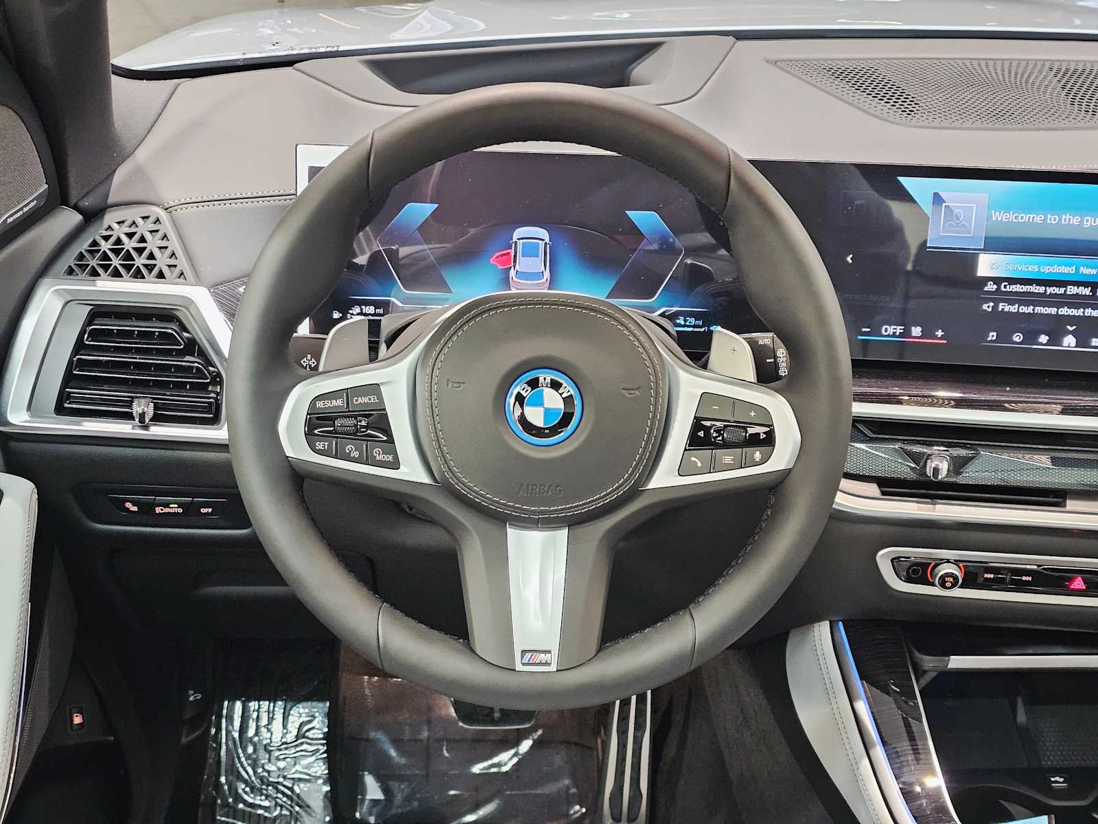 Thumbnail: 2026 BMW X5 - 11