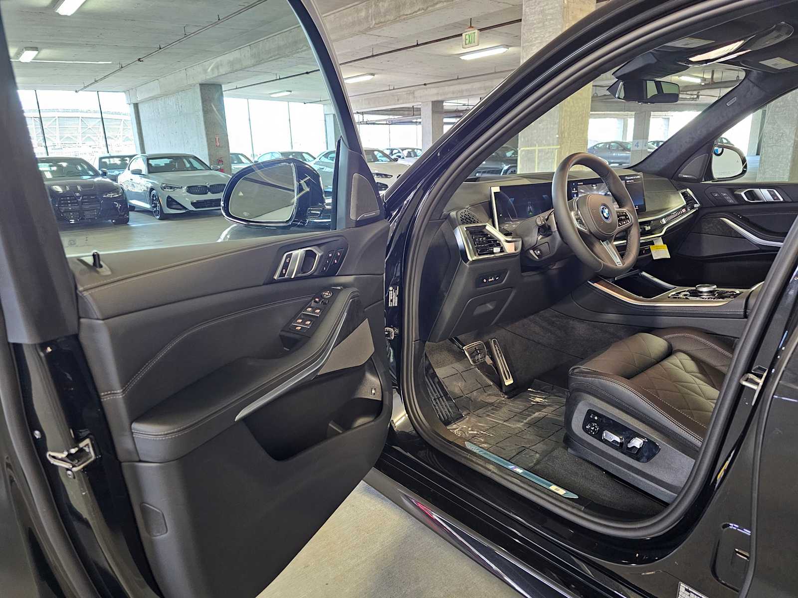 Thumbnail: 2026 BMW X5 - 32
