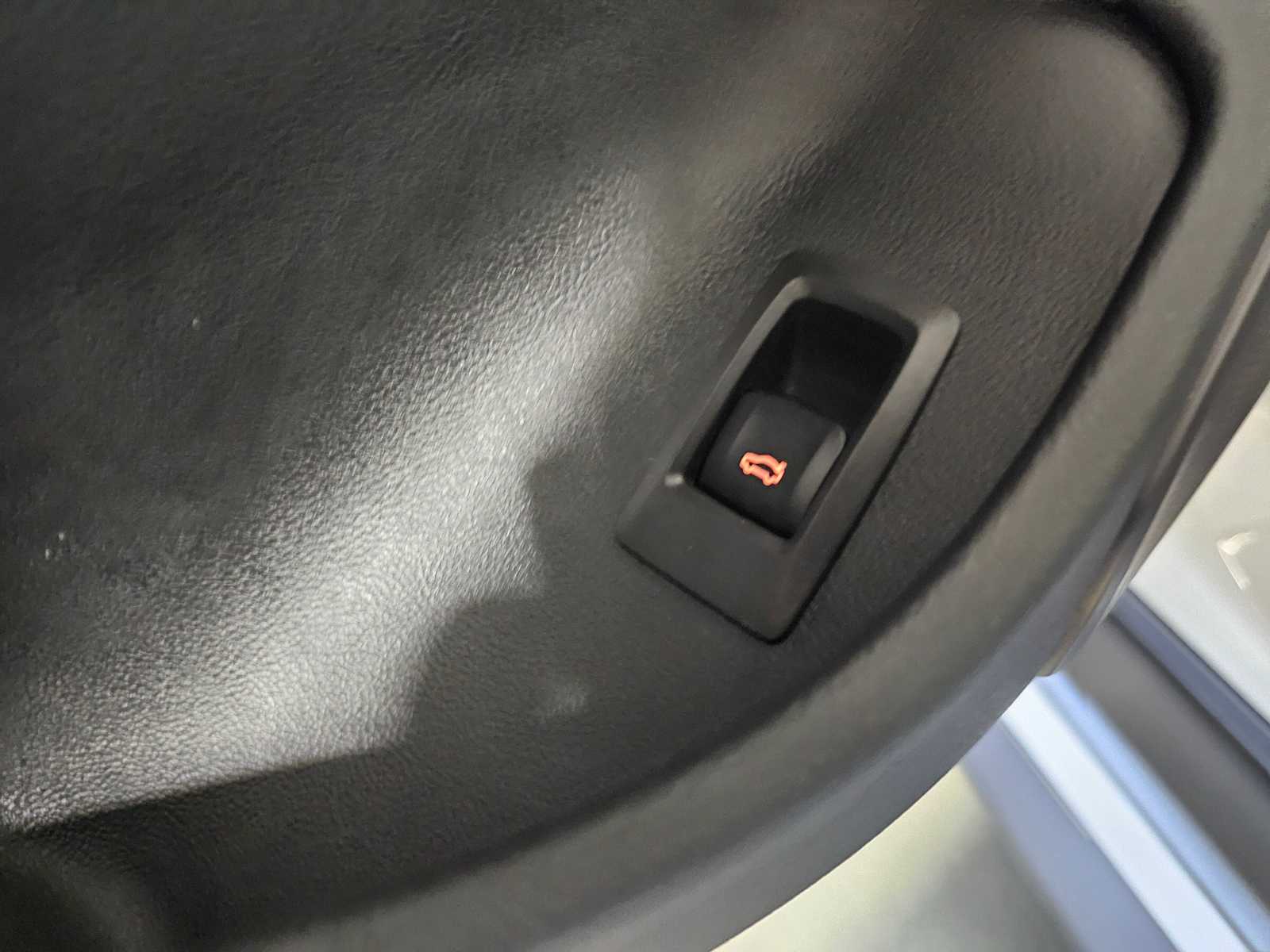 Thumbnail: 2025 BMW i4 - 30