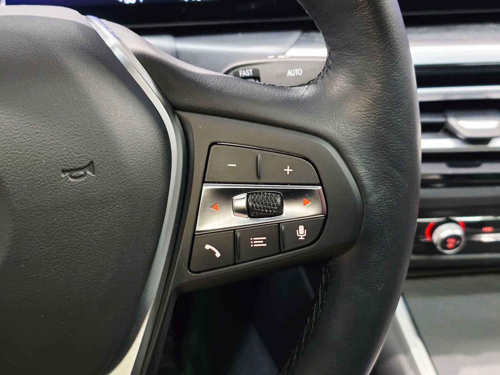 Thumbnail: 2023 BMW i4 - 19