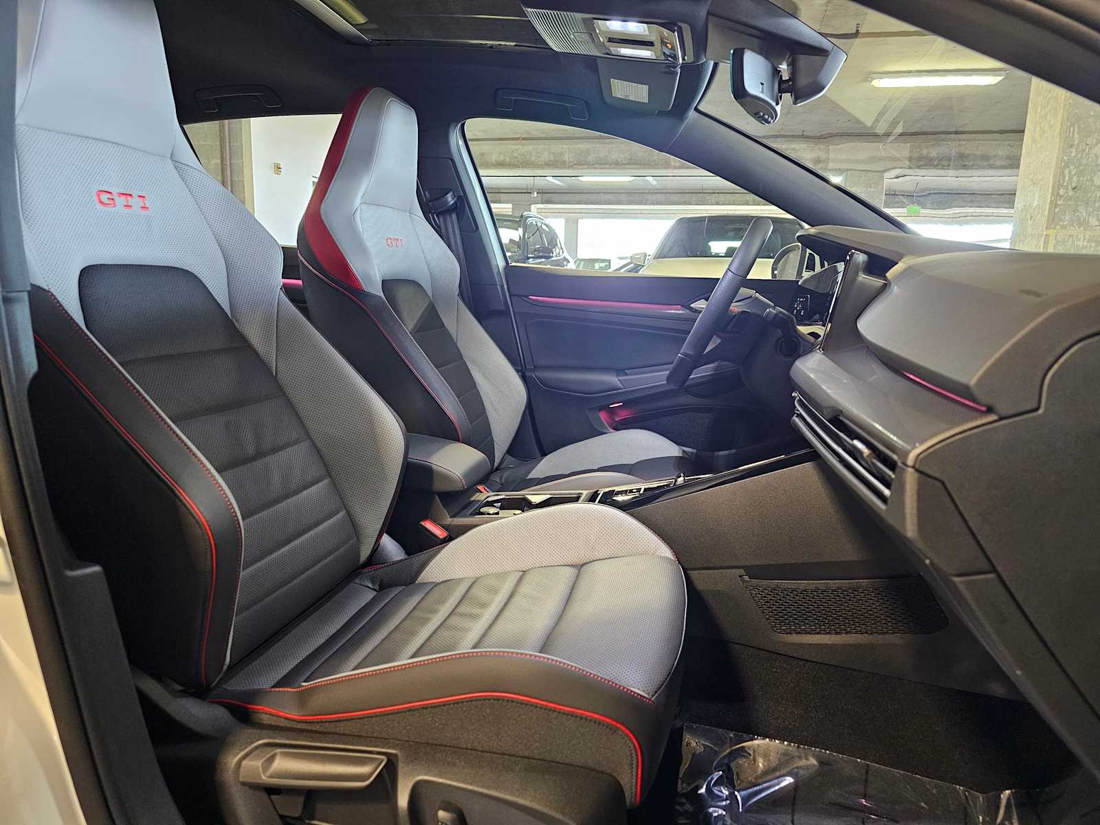 Thumbnail: 2024 Volkswagen Golf - 37