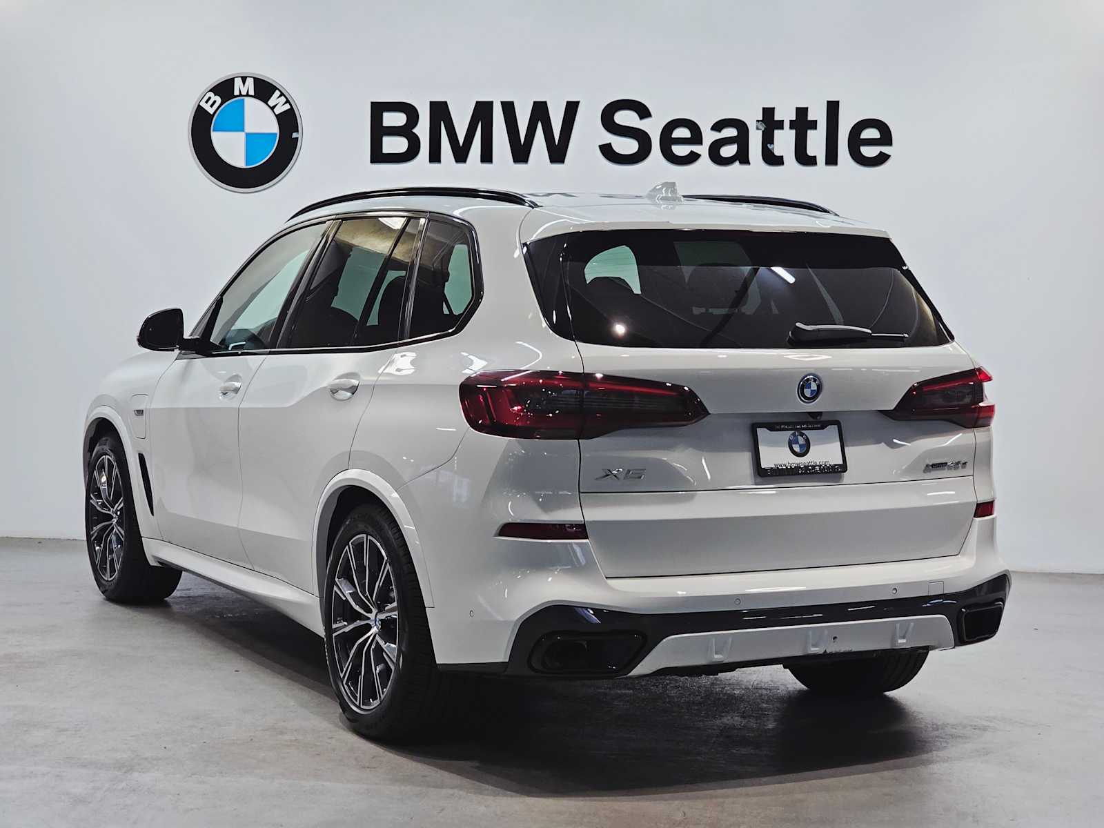 Thumbnail: 2022 BMW X5 - 4