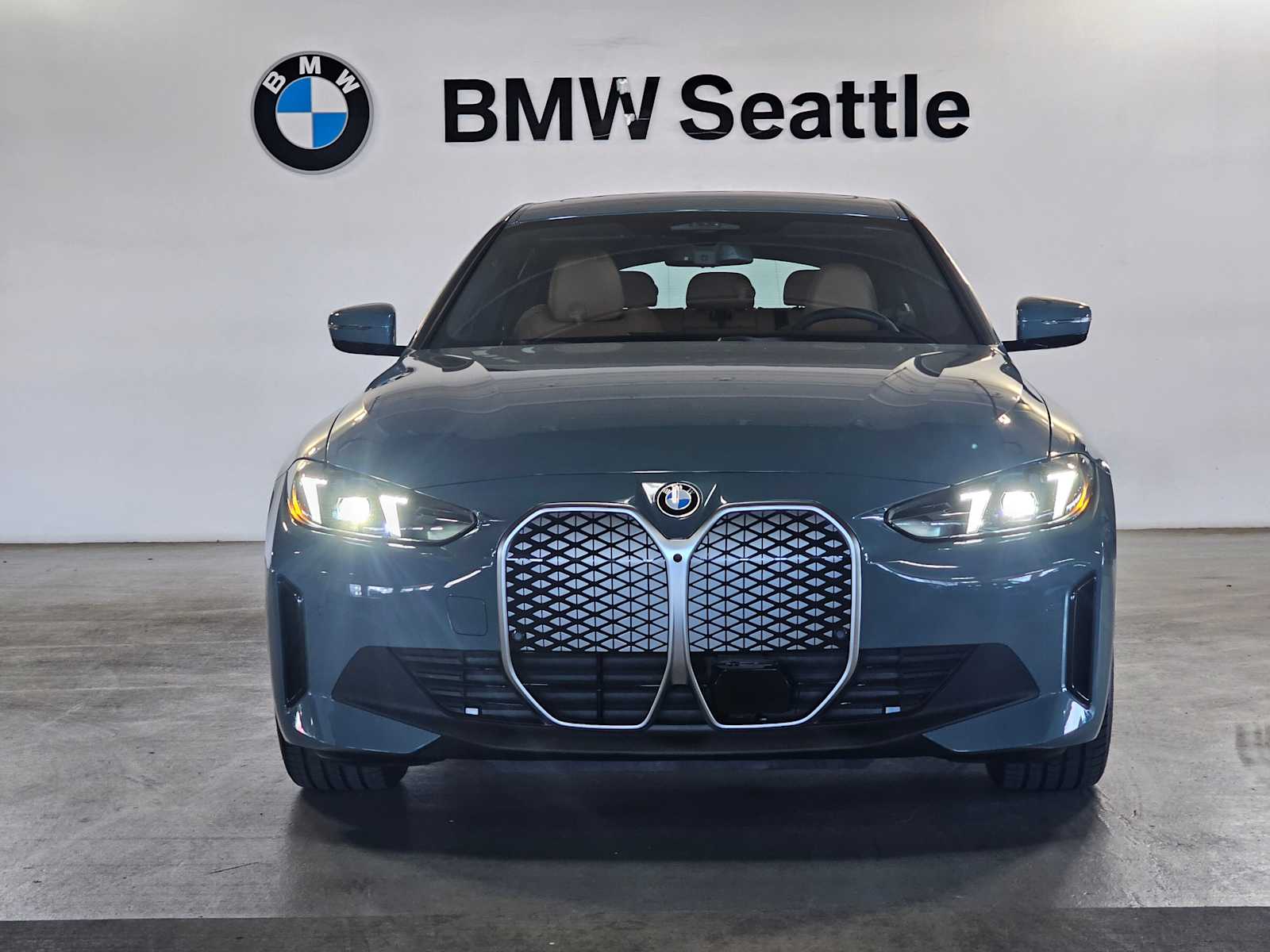 Thumbnail: 2026 BMW i4 - 6