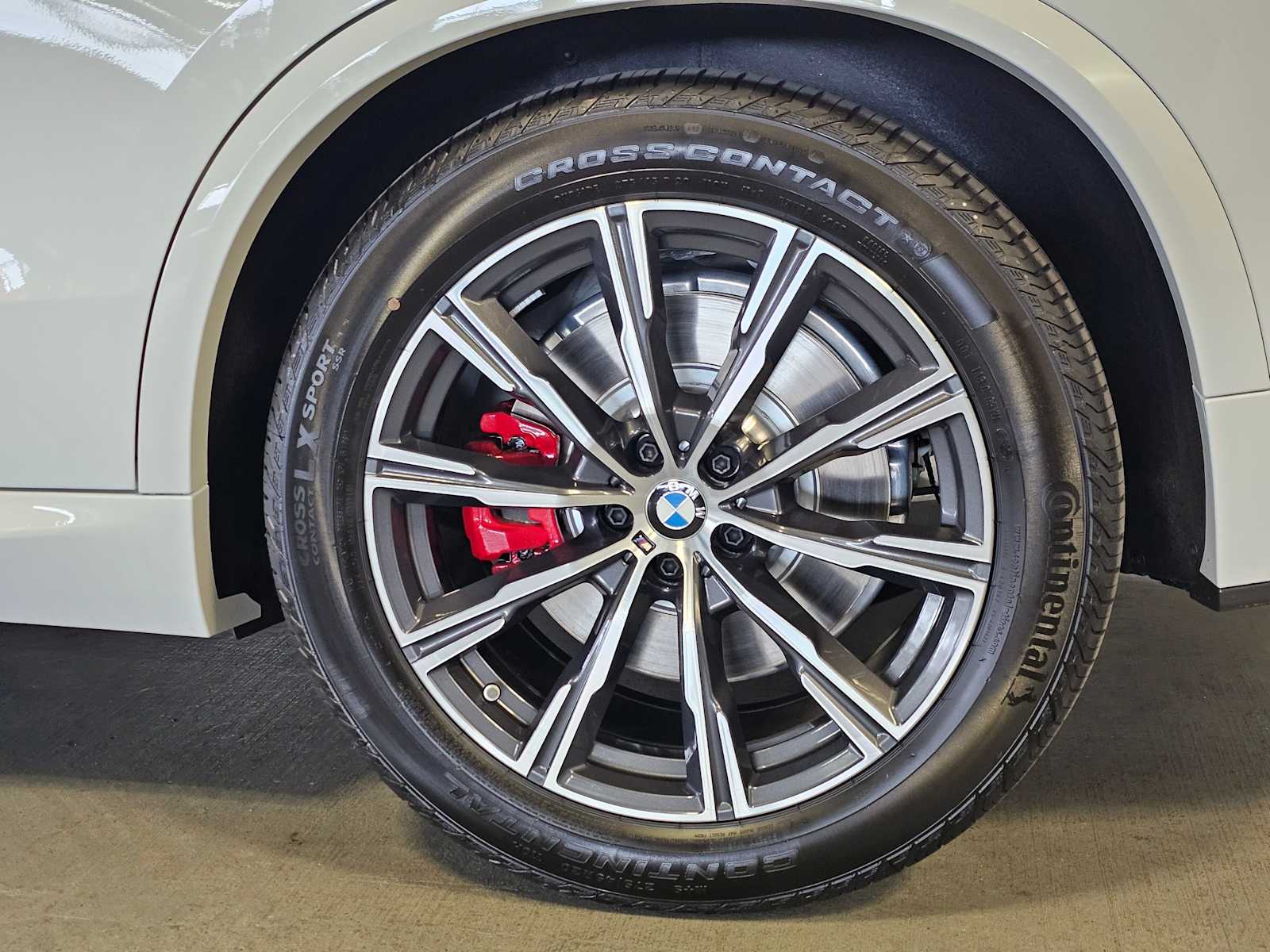 Thumbnail: 2026 BMW X5 - 8