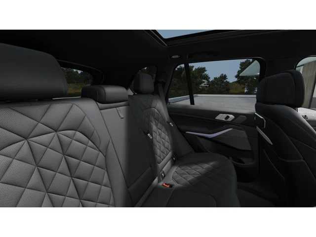 Thumbnail: 2026 BMW X5 - 12