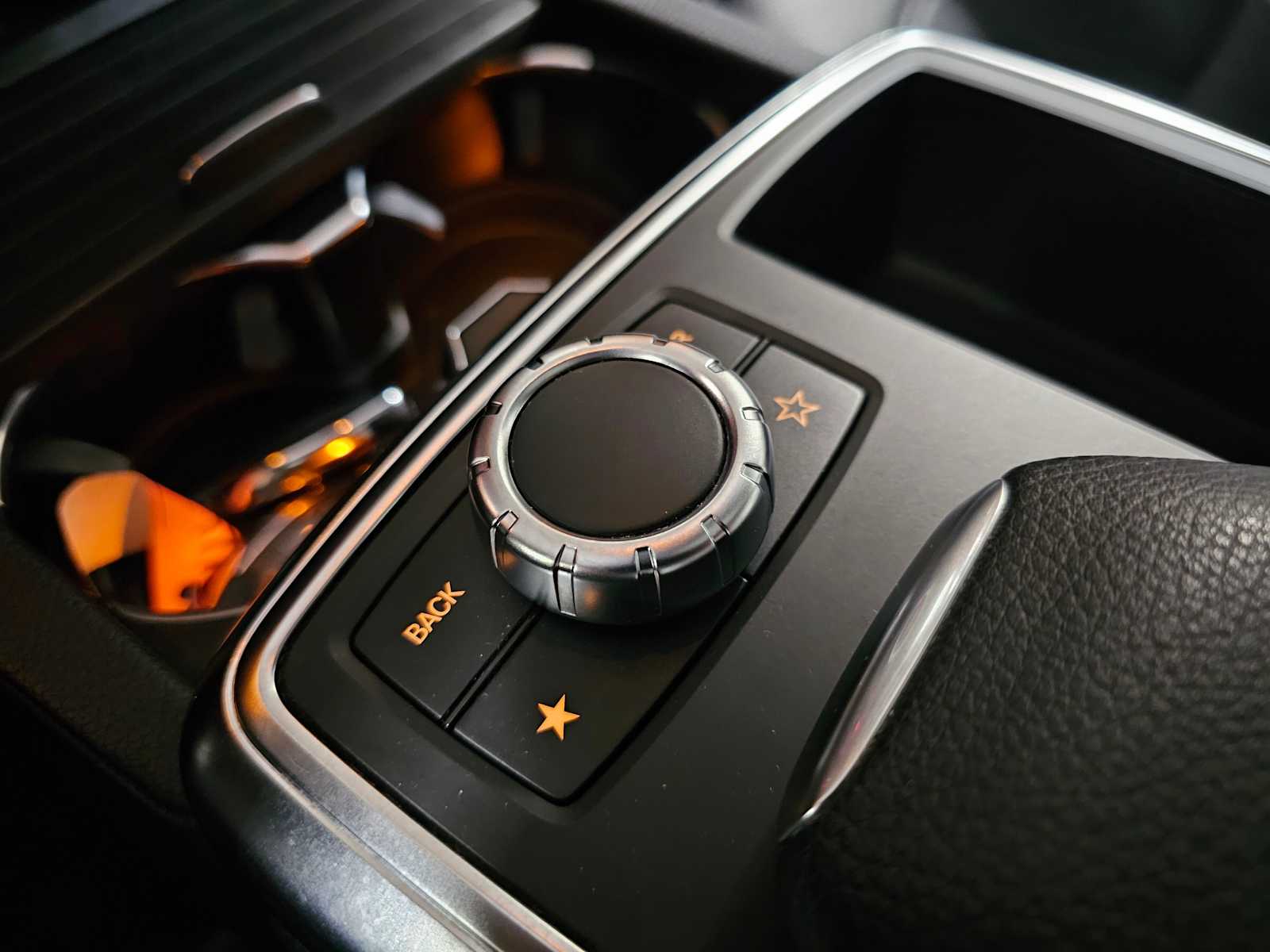 Thumbnail: 2014 Mercedes-Benz M-Class - 22