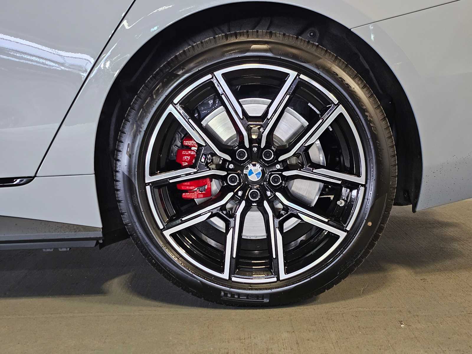 Thumbnail: 2026 BMW i4 - 8