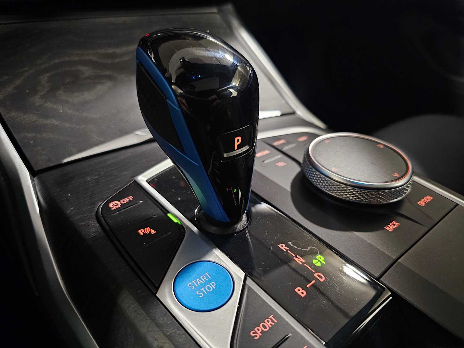 Thumbnail: 2023 BMW i4 - 27