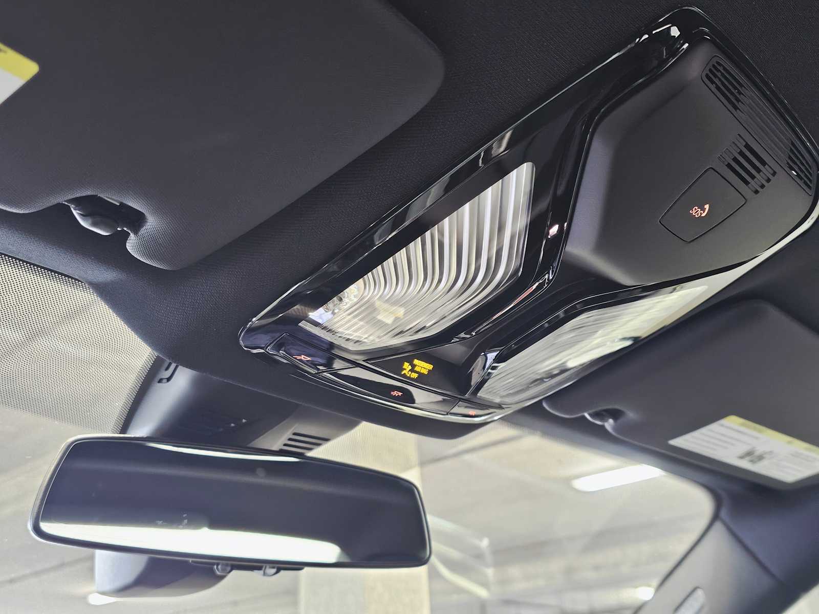 Thumbnail: 2025 BMW M2 - 21