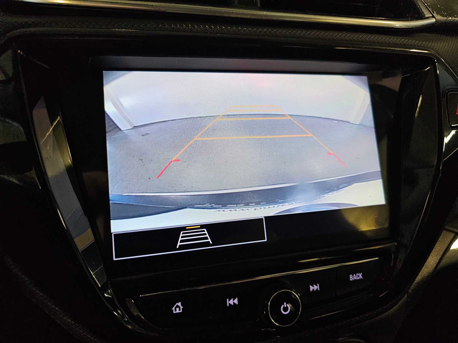 Thumbnail: 2022 Chevrolet TrailBlazer - 16