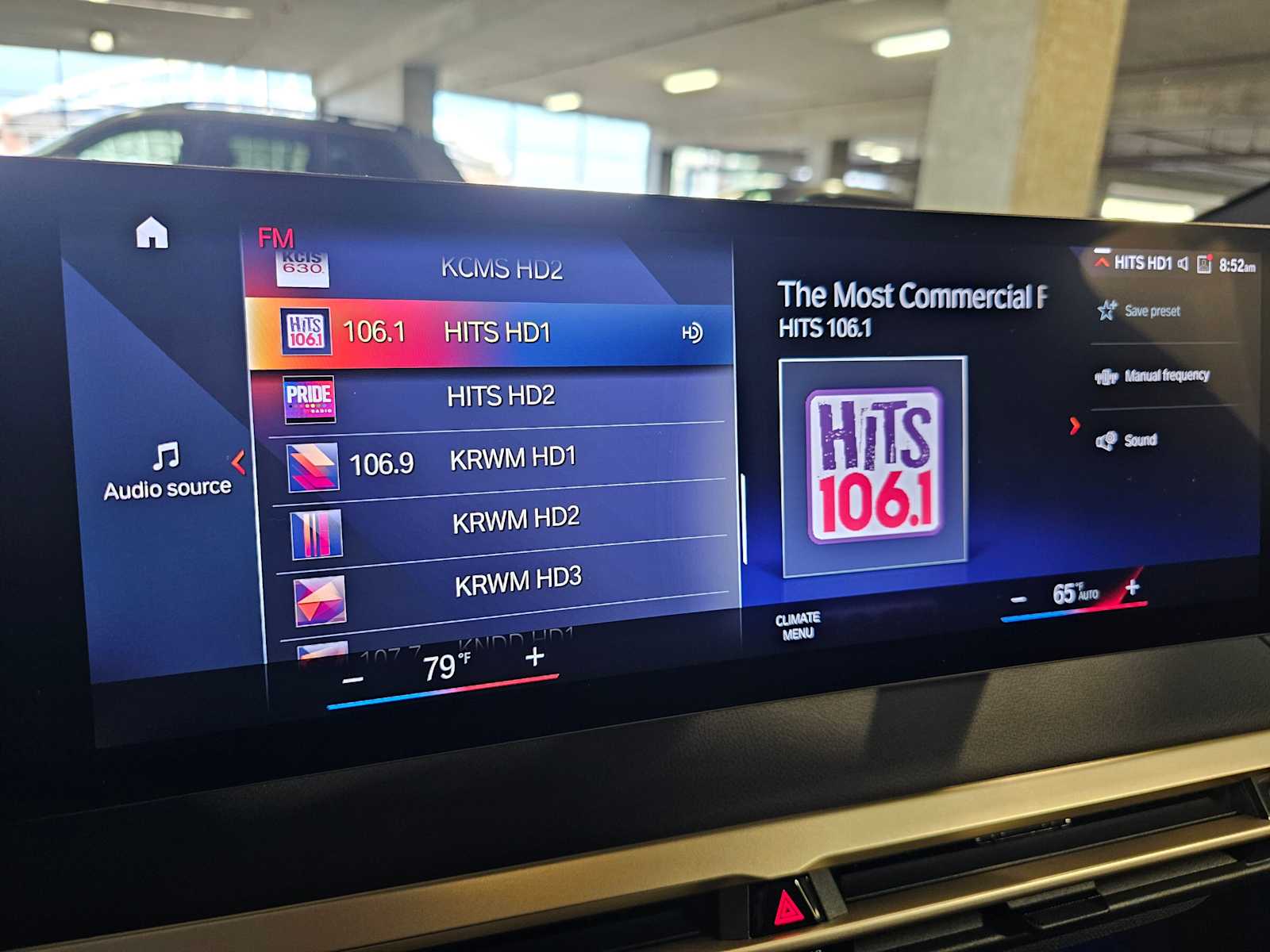 Thumbnail: 2023 BMW iX - 14