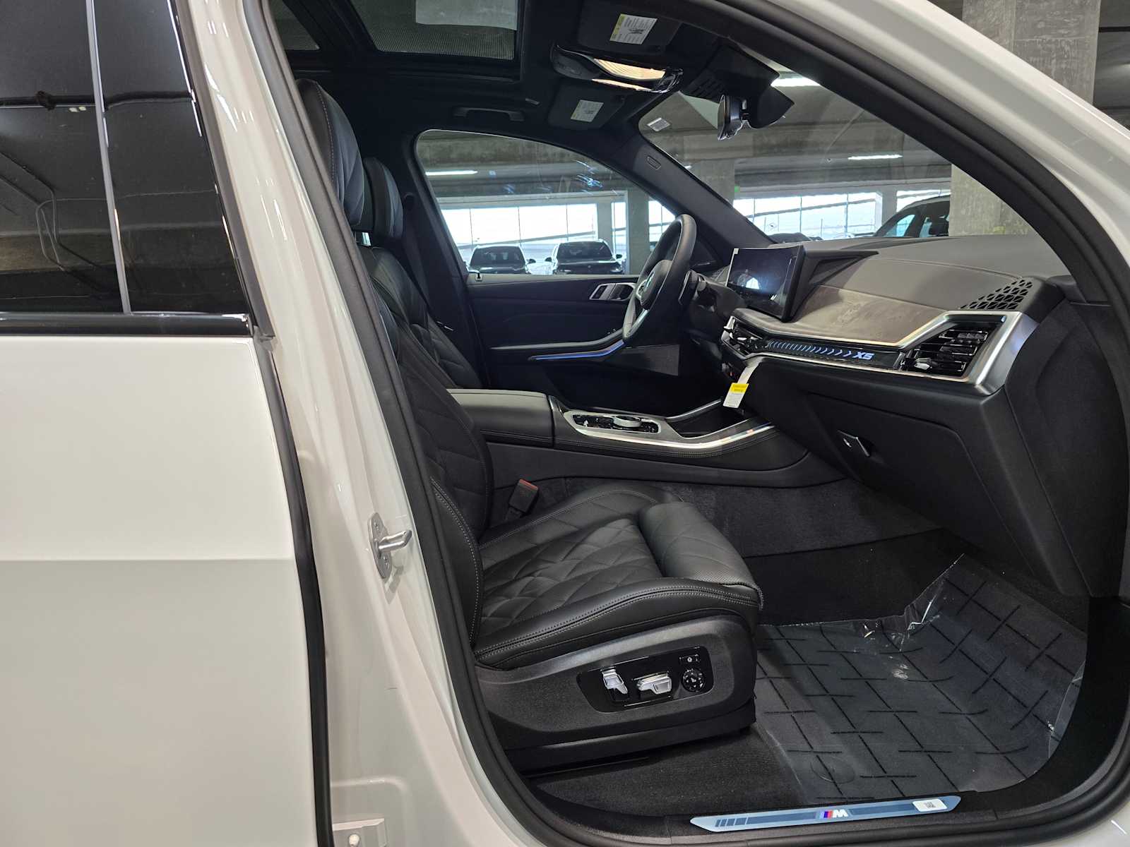 Thumbnail: 2026 BMW X5 - 29