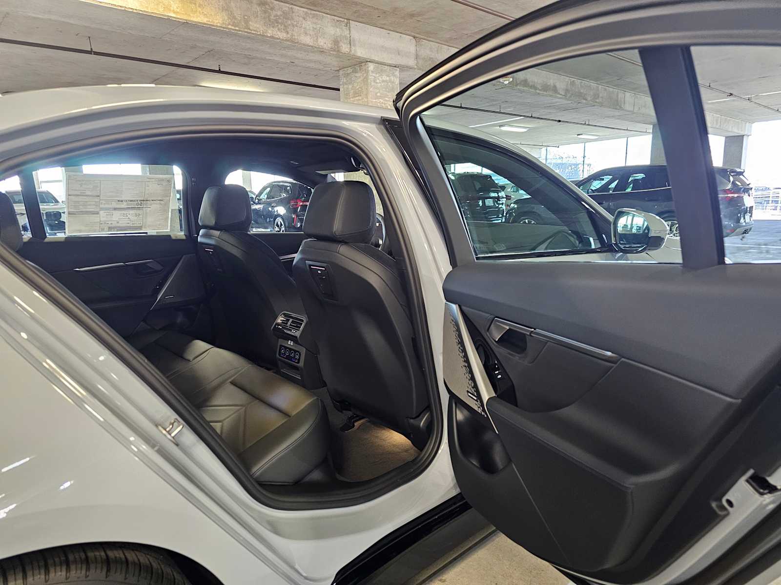 Thumbnail: 2026 BMW 5 Series - 35