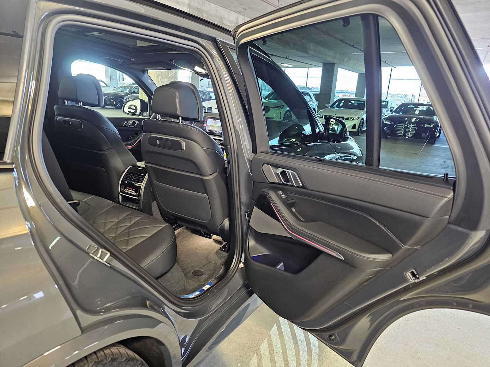 Thumbnail: 2026 BMW X5 - 38