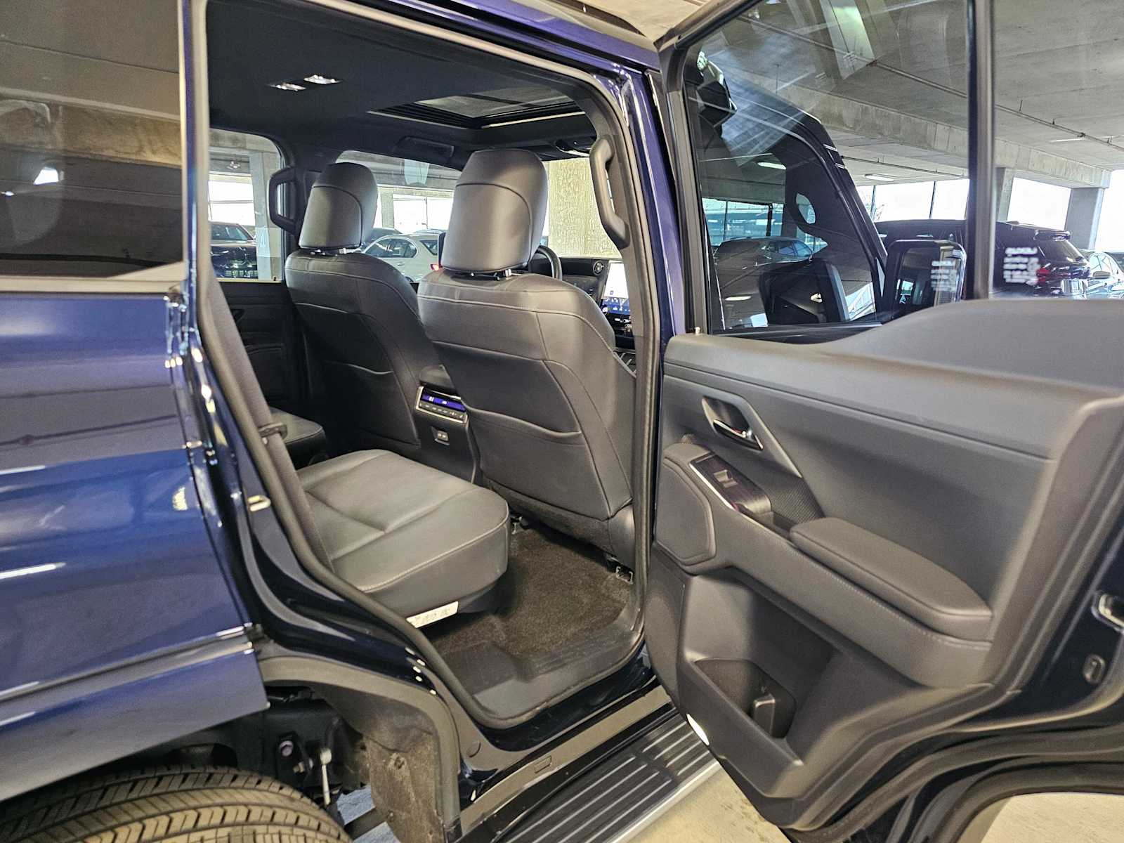 Thumbnail: 2024 Lexus GX - 38