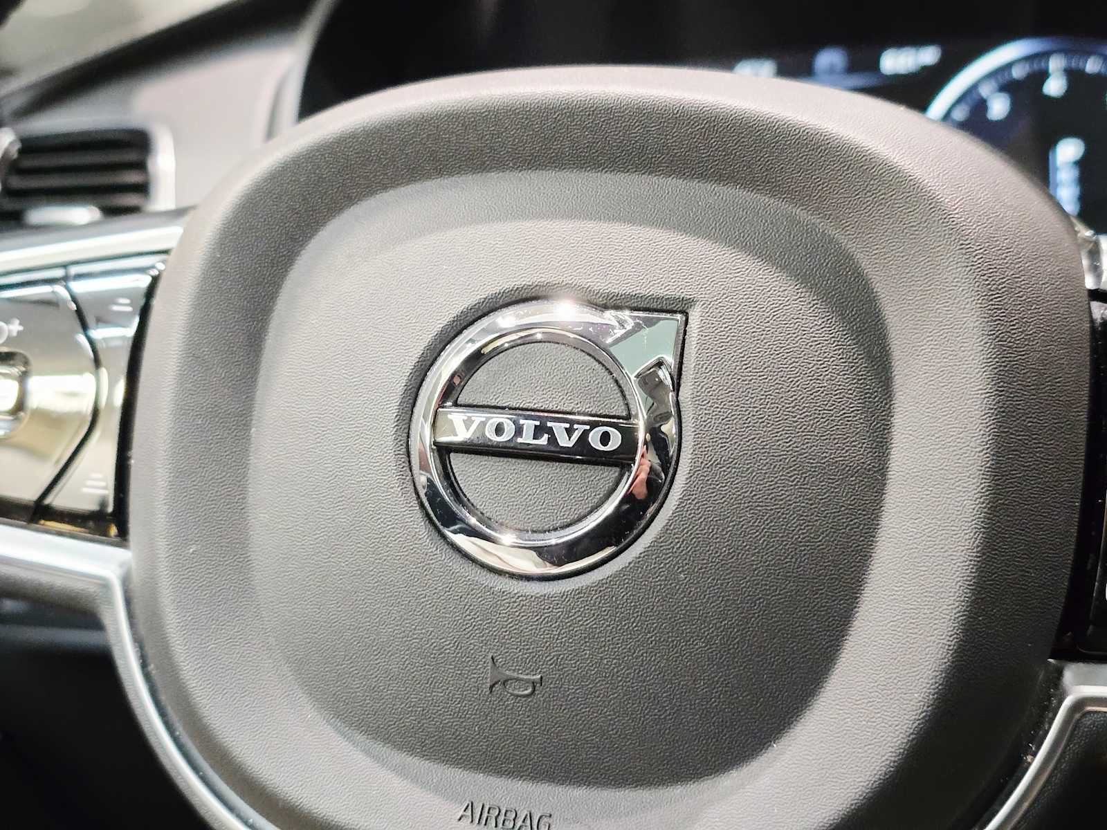 Thumbnail: 2017 Volvo XC90 - 20