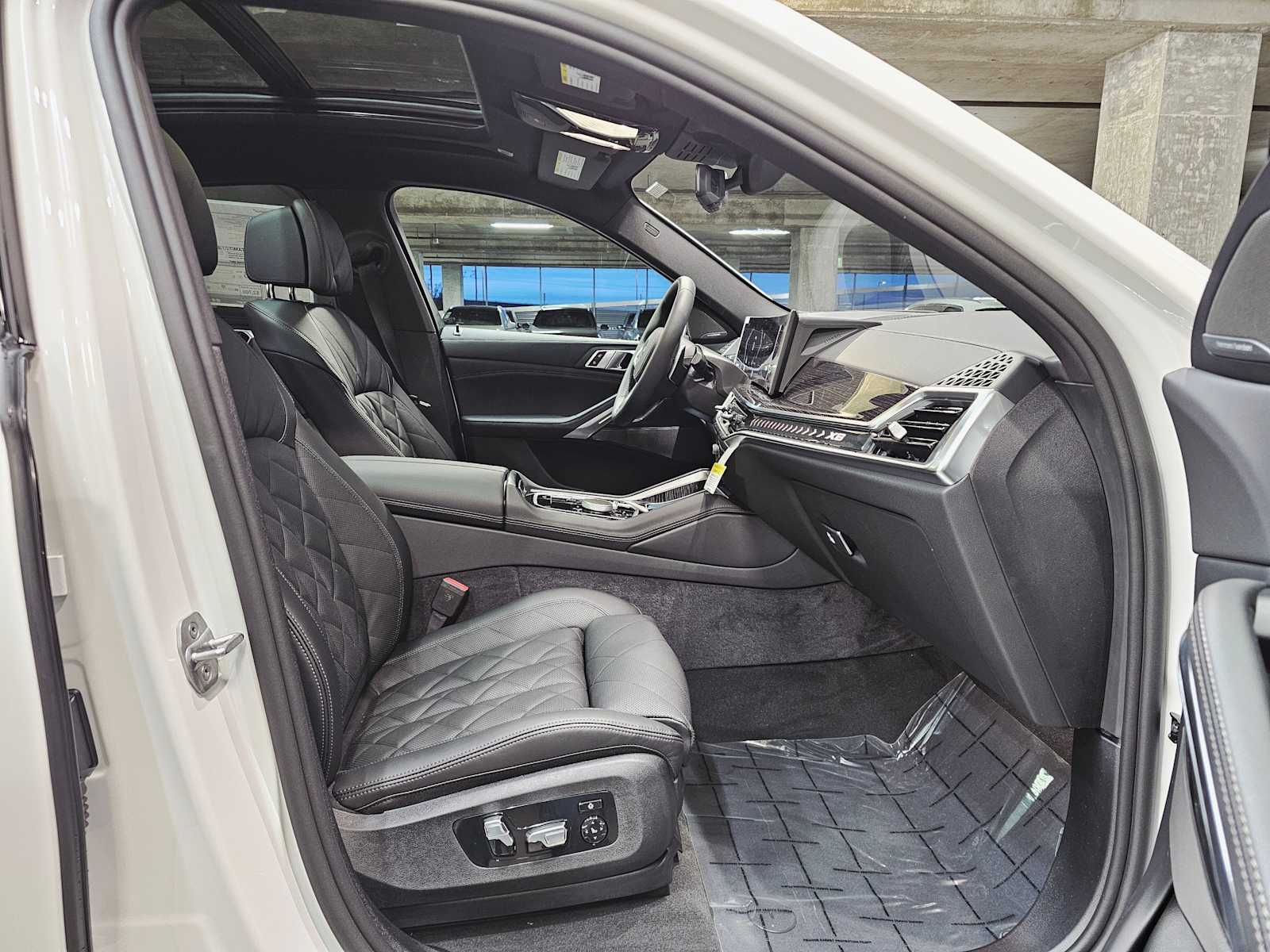 Thumbnail: 2026 BMW X6 - 27