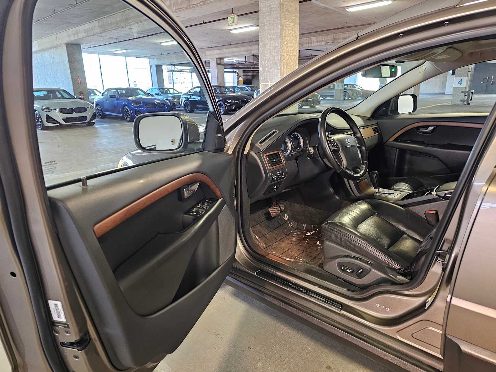 Thumbnail: 2009 Volvo XC70 - 23