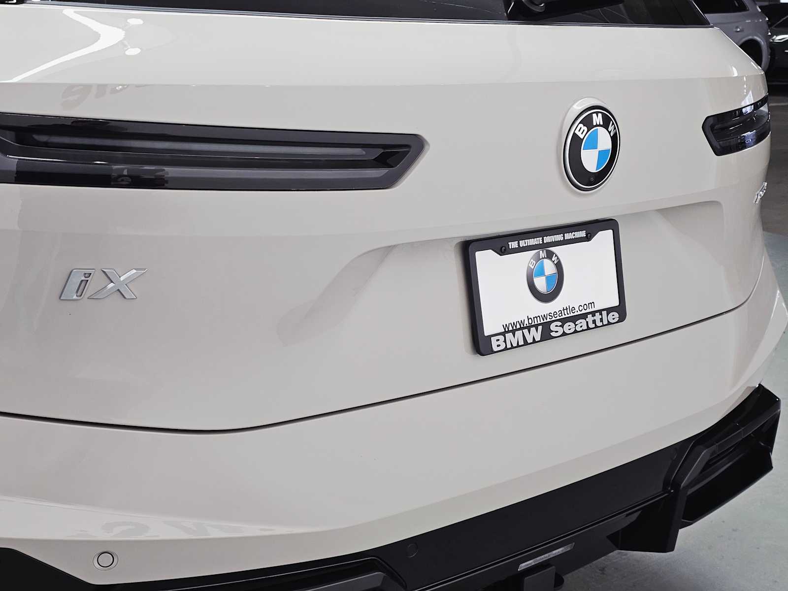 Thumbnail: 2026 BMW iX - 7