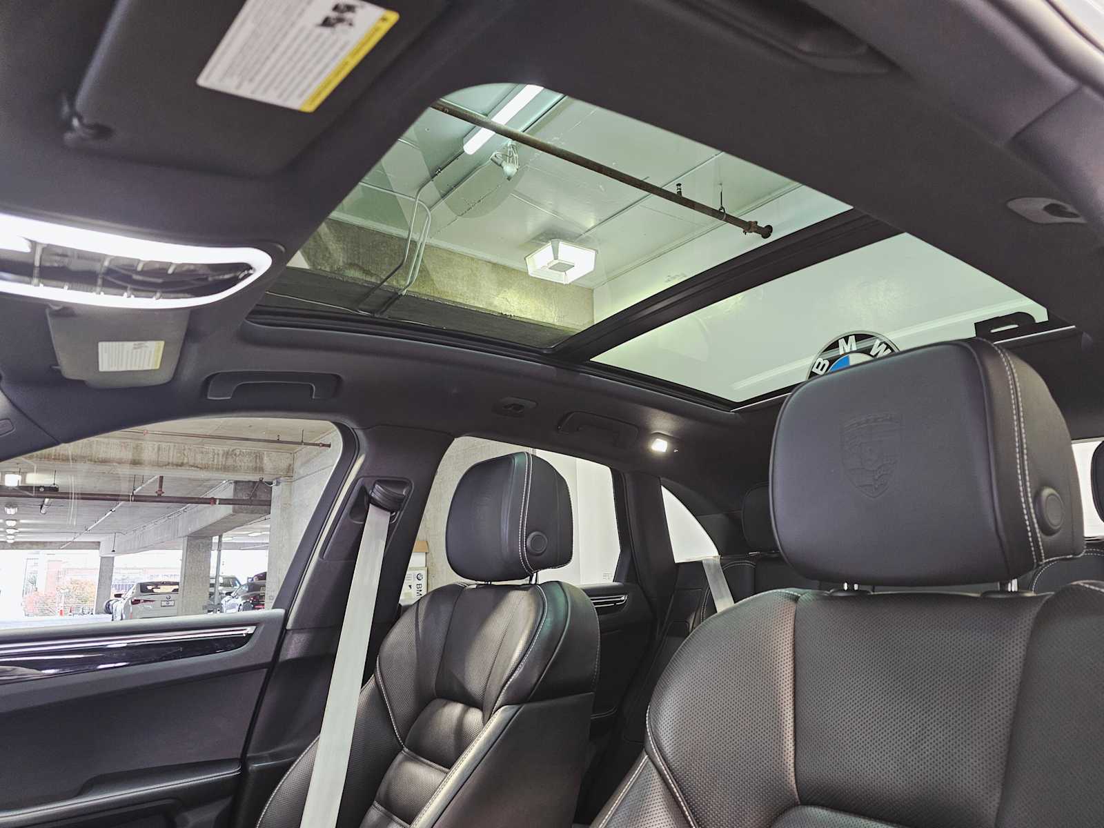 Thumbnail: 2024 Porsche Macan - 24