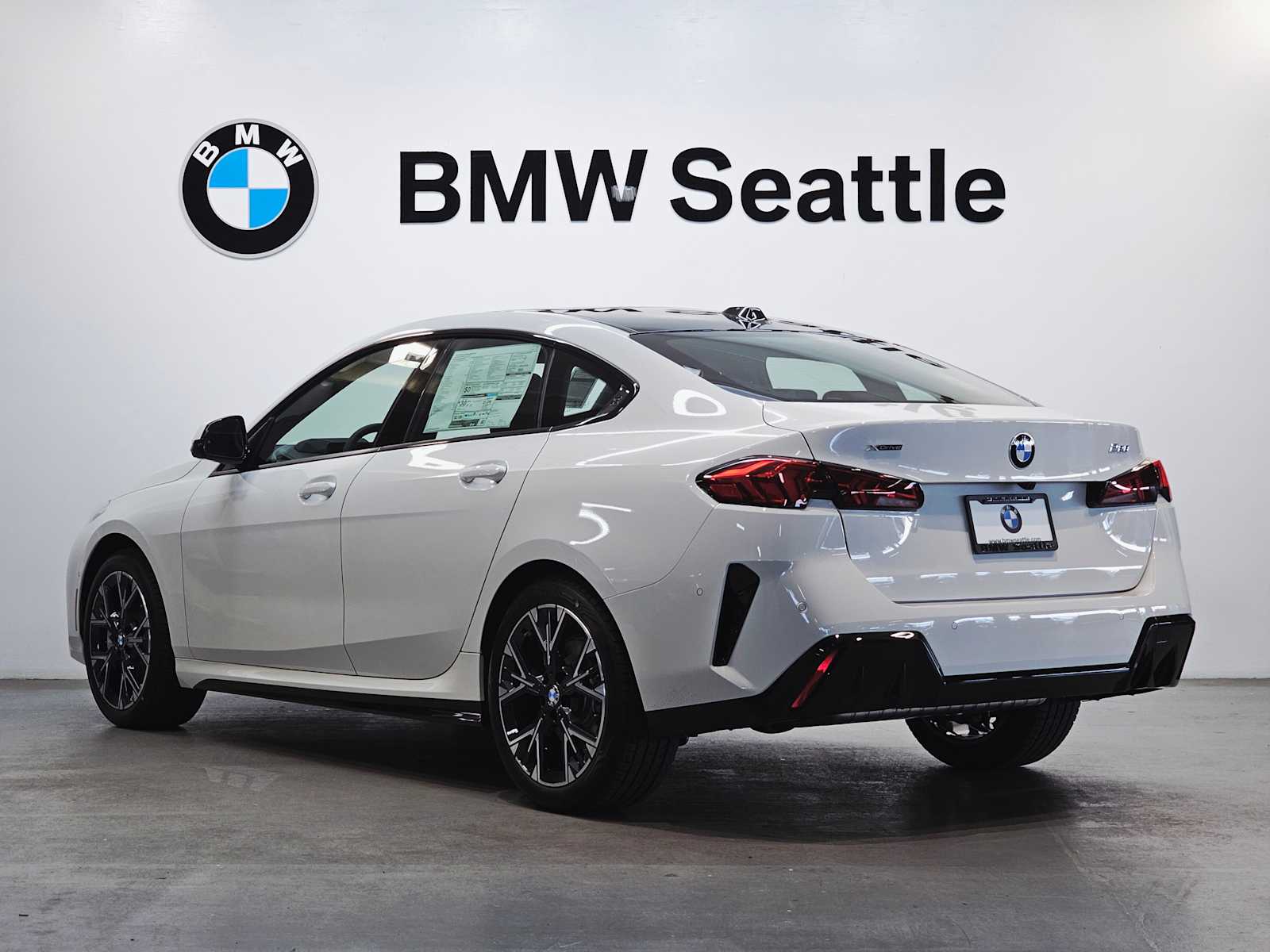 Thumbnail: 2025 BMW 2 Series - 4