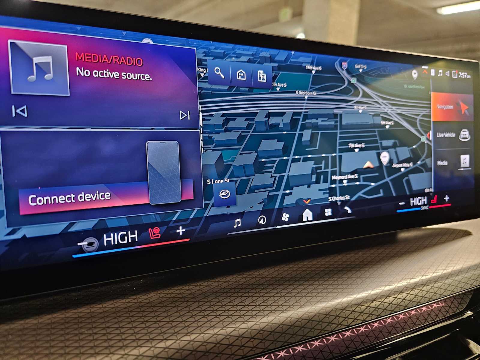 Thumbnail: 2025 BMW 3 Series - 14