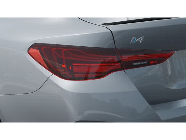 Thumbnail: 2025 BMW i4 - 8