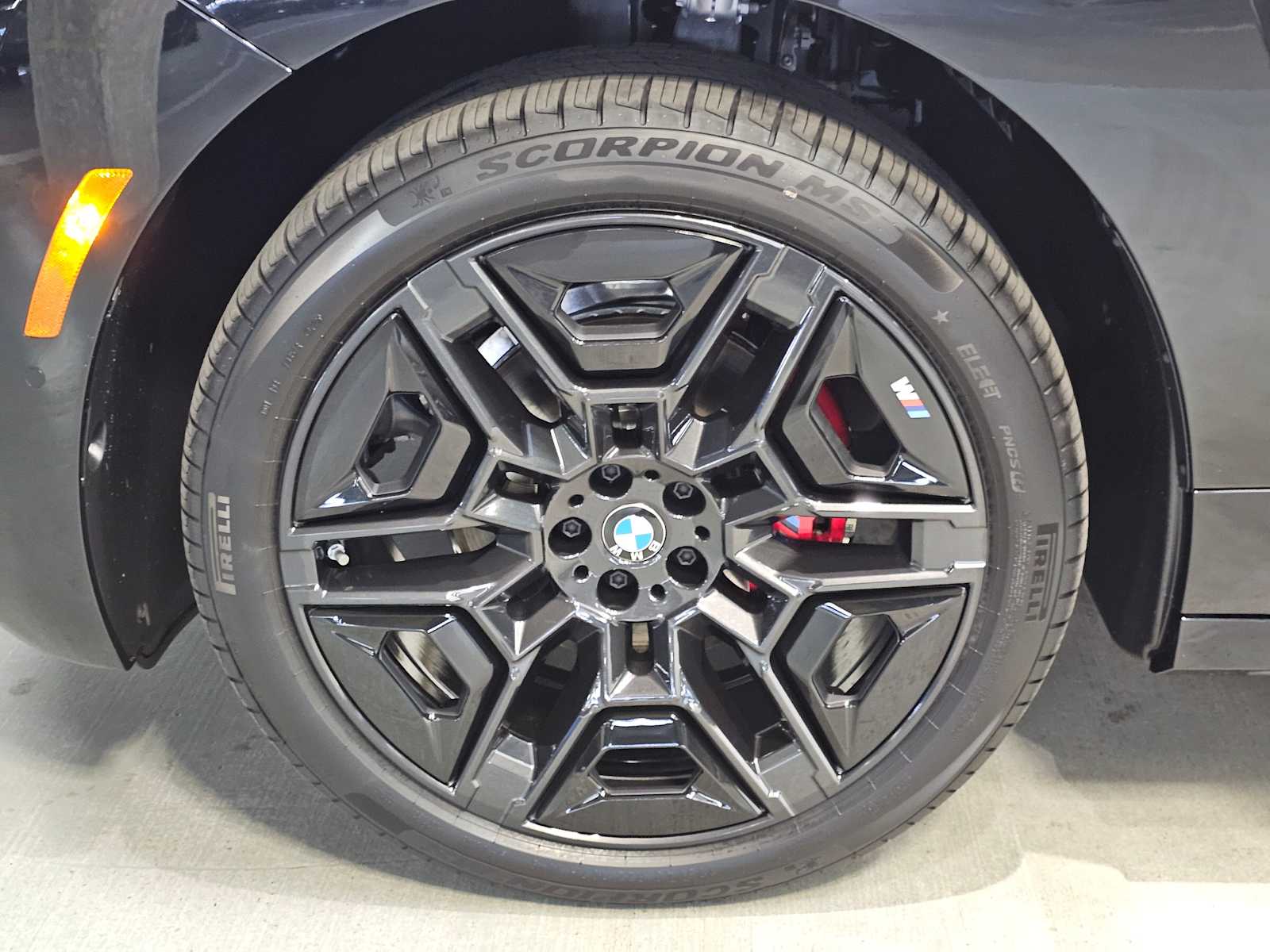 Thumbnail: 2026 BMW iX - 30