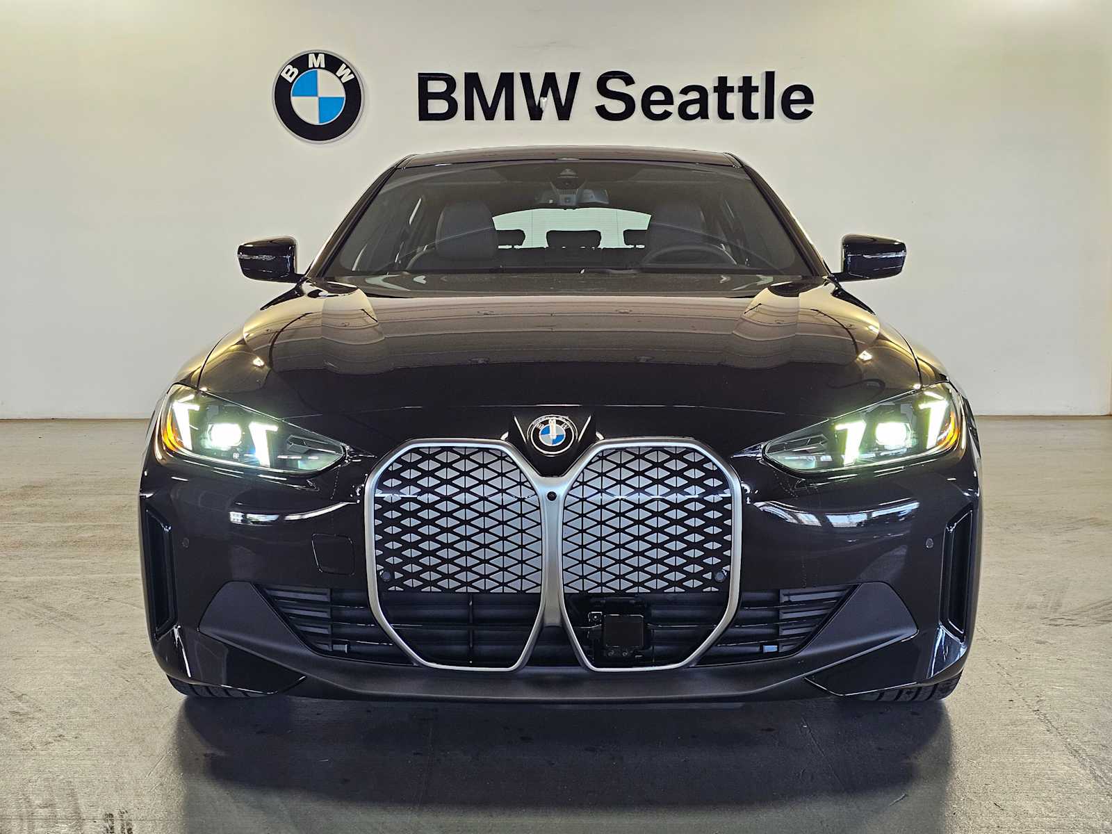 Thumbnail: 2026 BMW i4 - 6