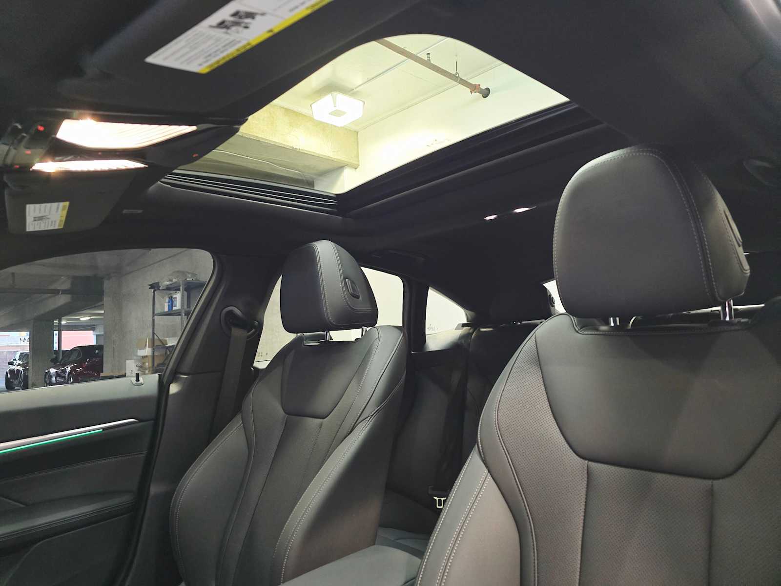 Thumbnail: 2023 BMW i4 - 25