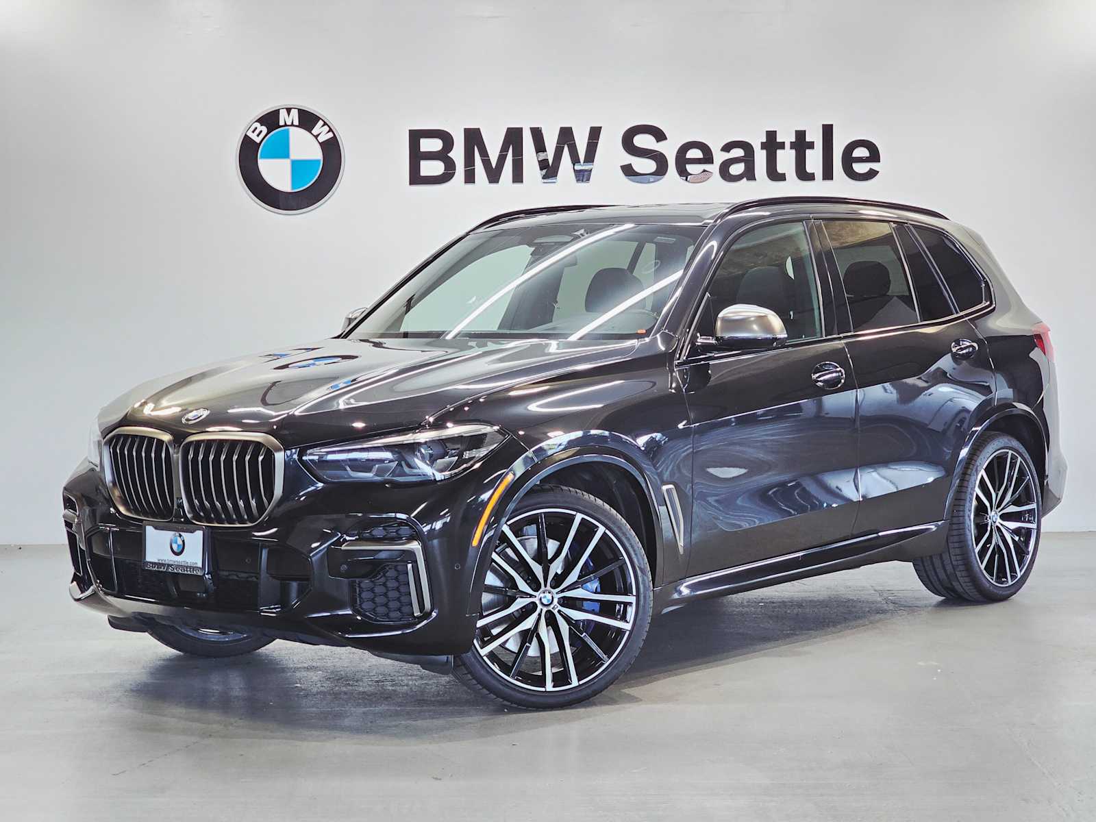 2022 BMW X5 M50i's photo