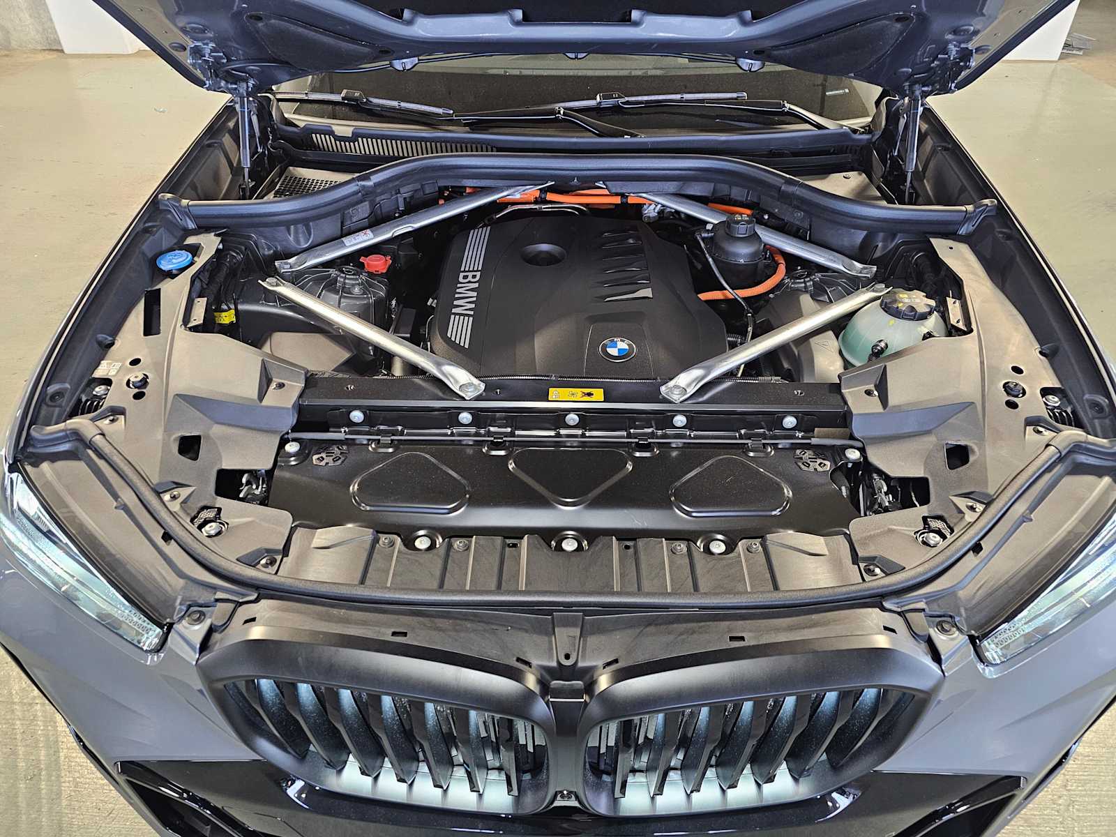 Thumbnail: 2026 BMW X5 - 9