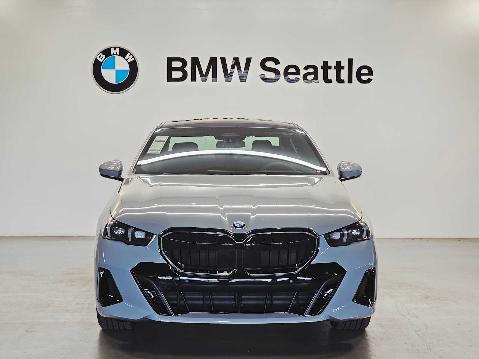 Thumbnail: 2026 BMW 5 Series - 6