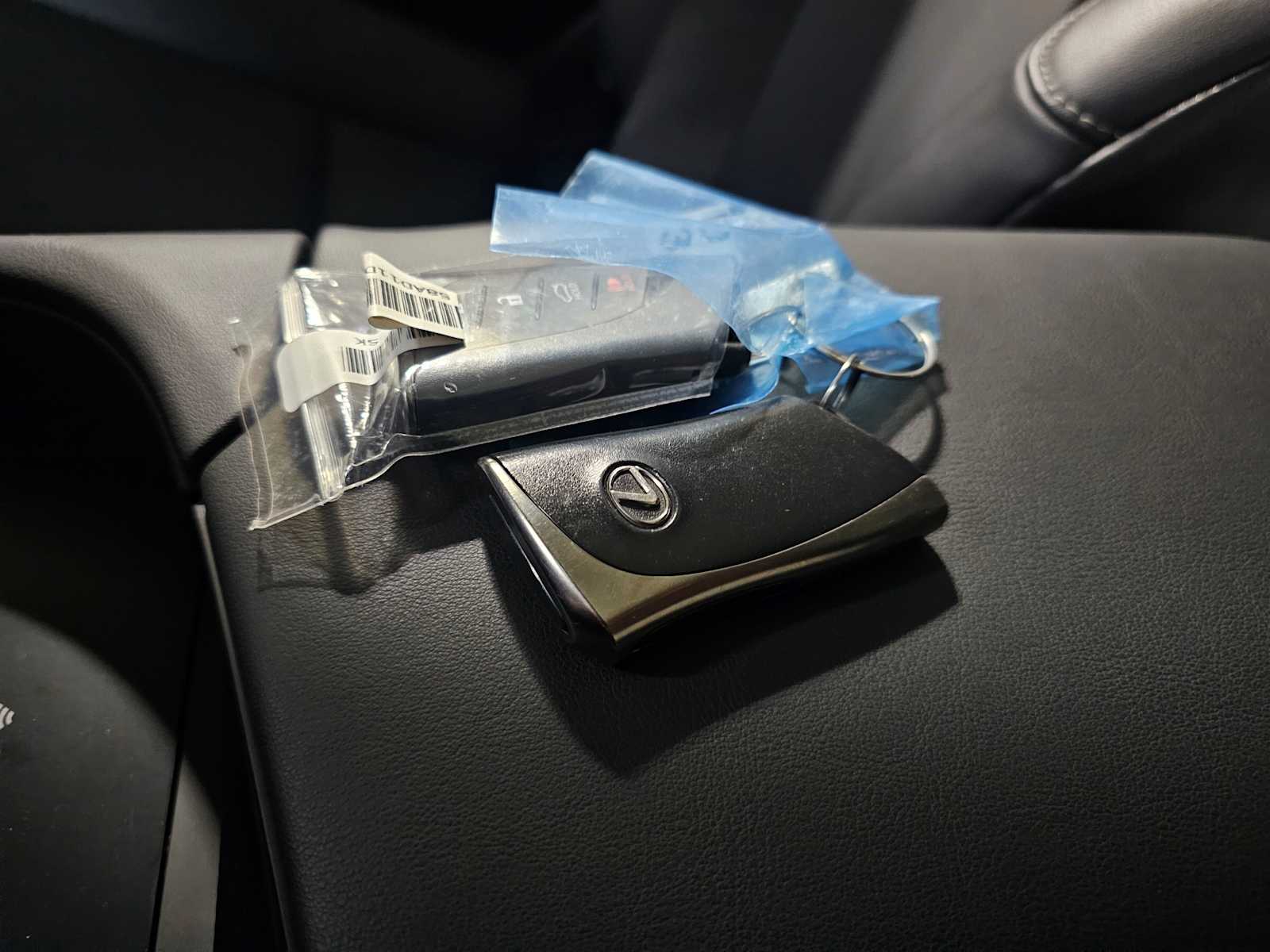 Thumbnail: 2023 Lexus ES - 45