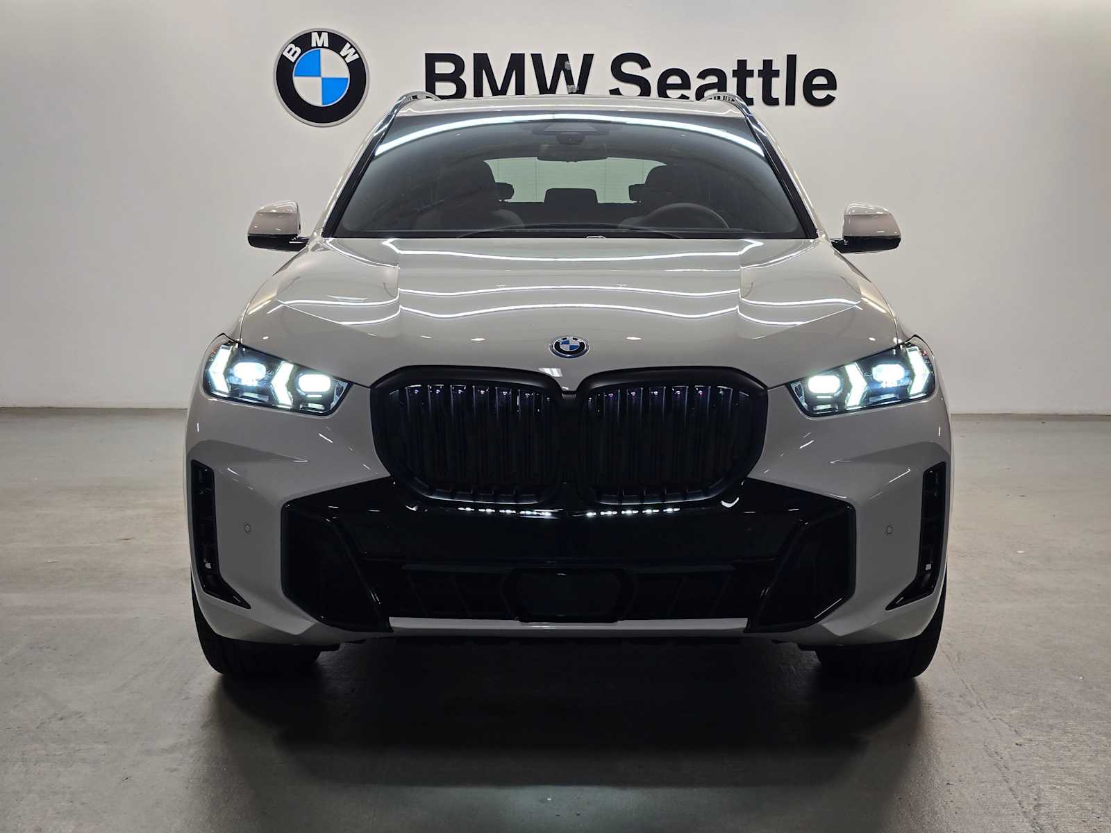 Thumbnail: 2026 BMW X5 - 6