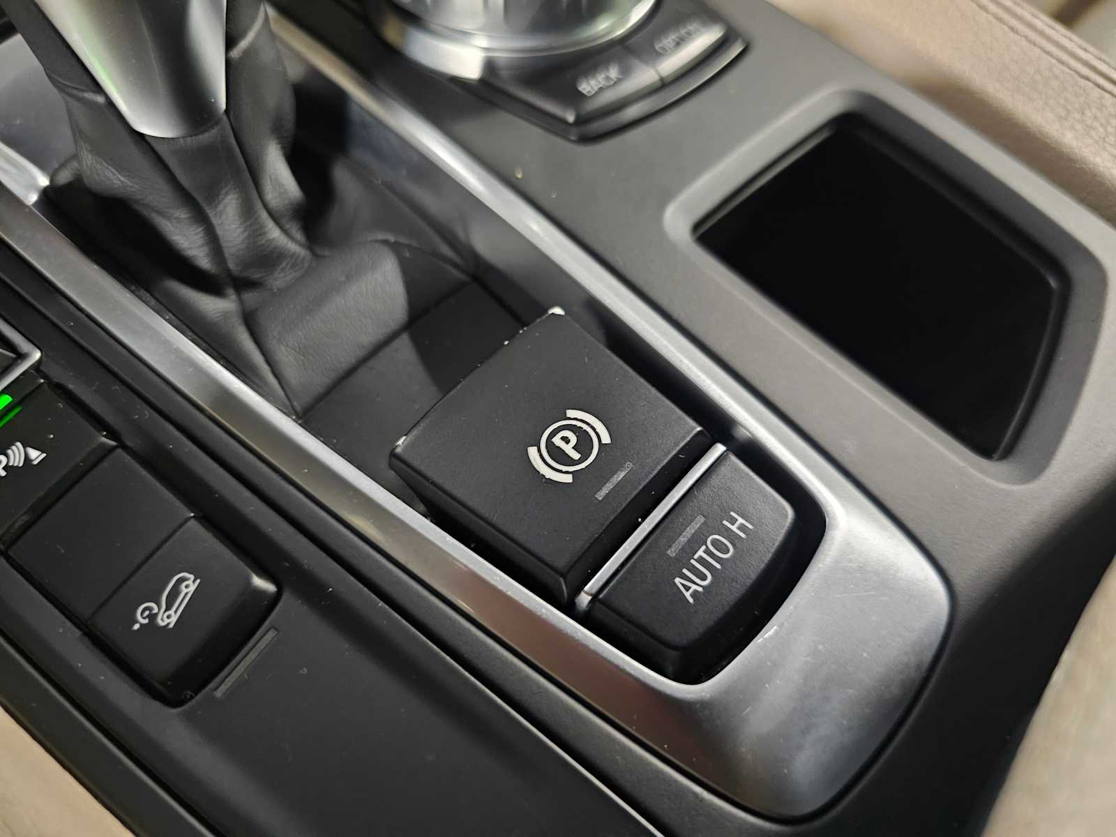 Thumbnail: 2019 BMW X6 - 23