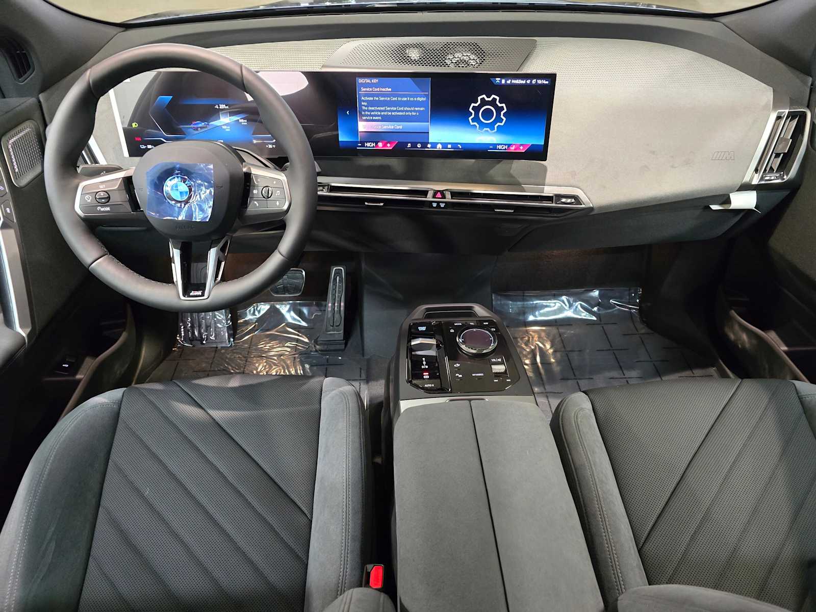 Thumbnail: 2026 BMW iX - 10