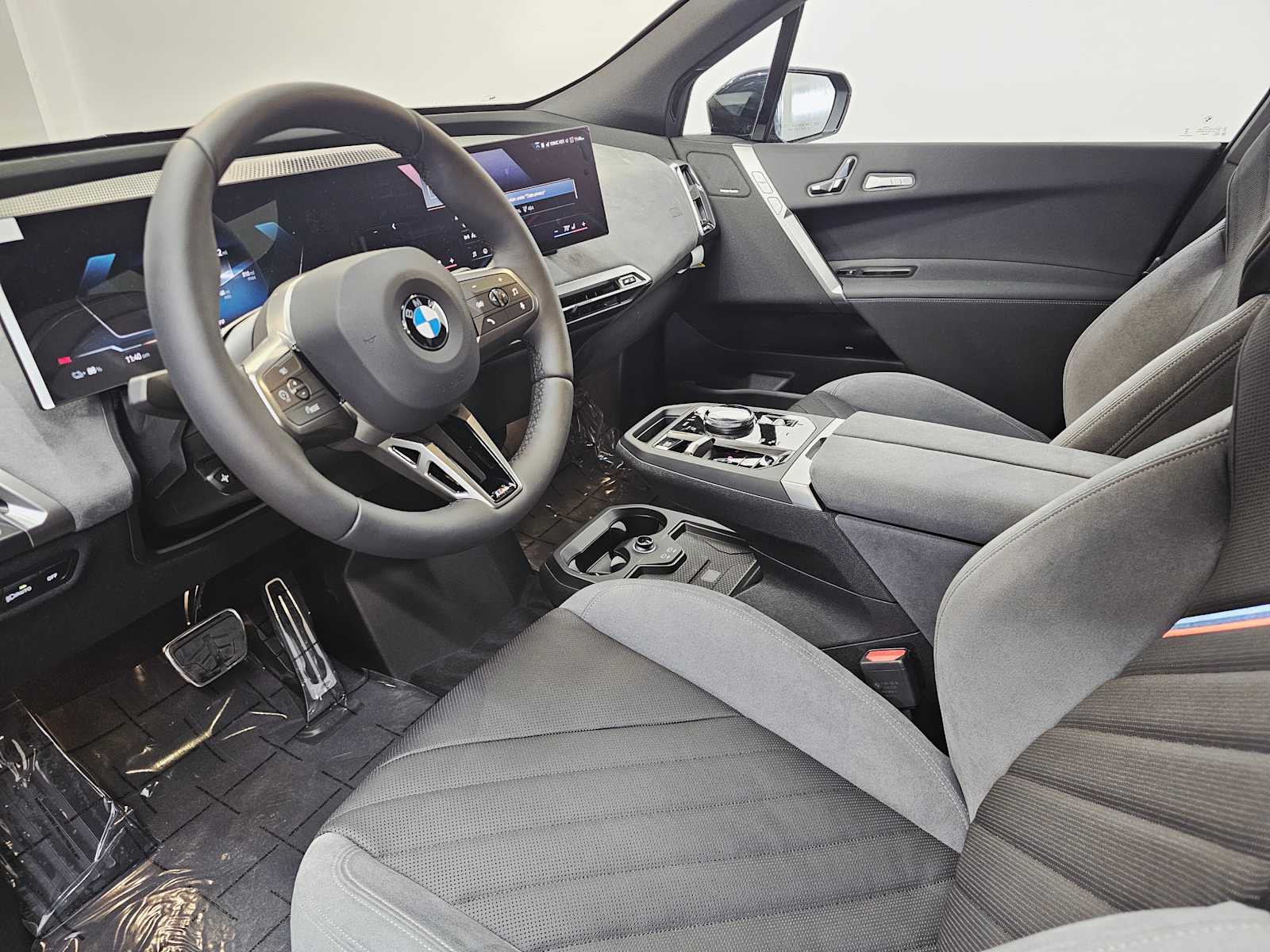 Thumbnail: 2026 BMW iX - 2