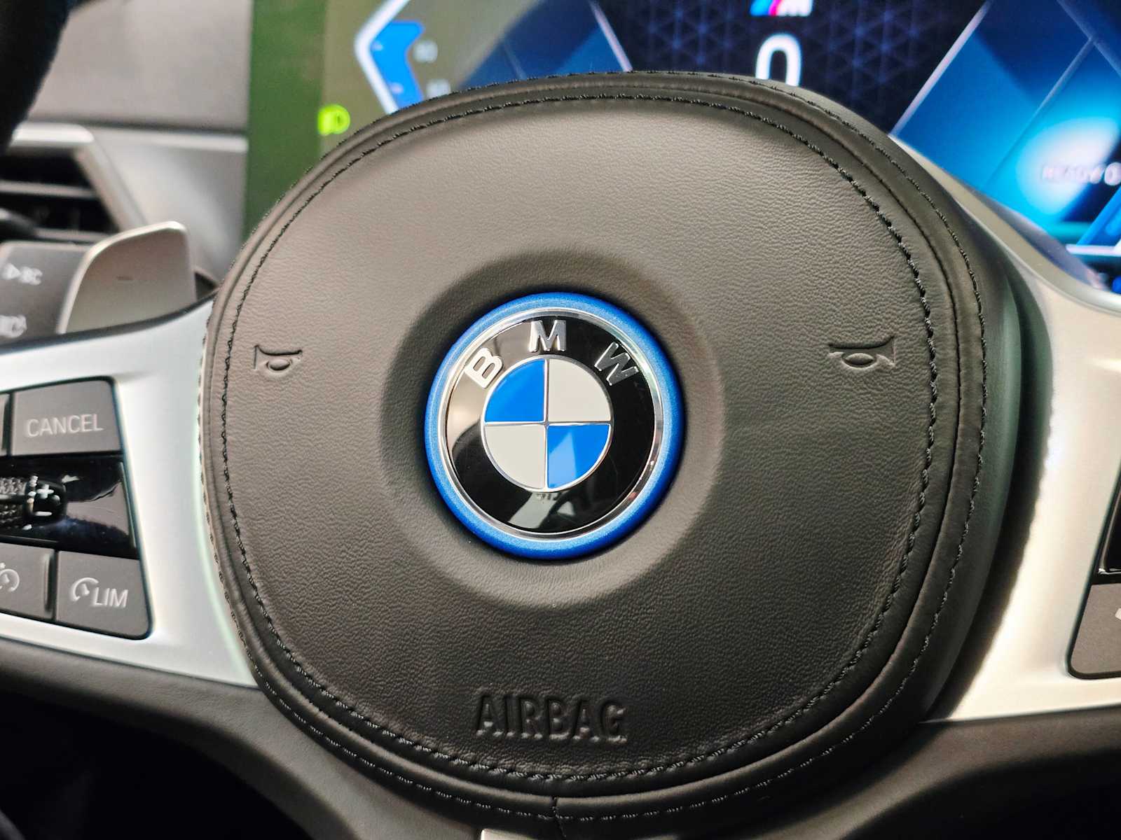 Thumbnail: 2023 BMW 3 Series - 23