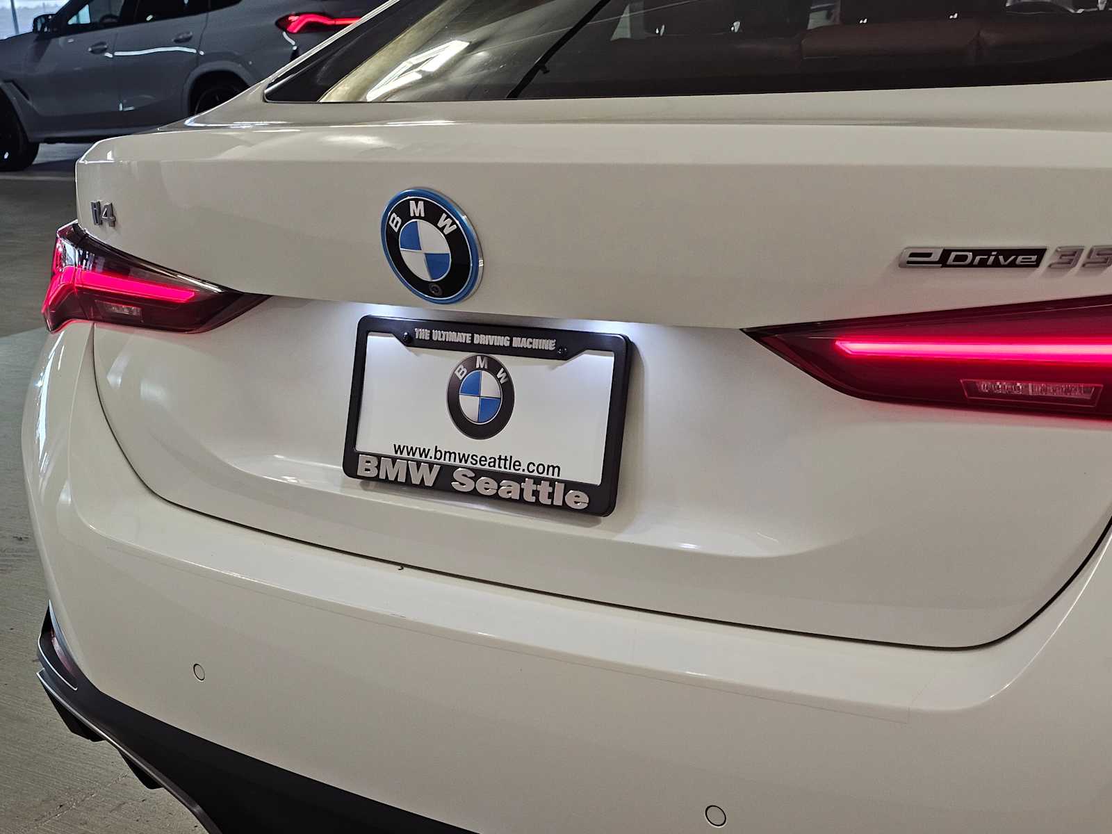 Thumbnail: 2023 BMW i4 - 6
