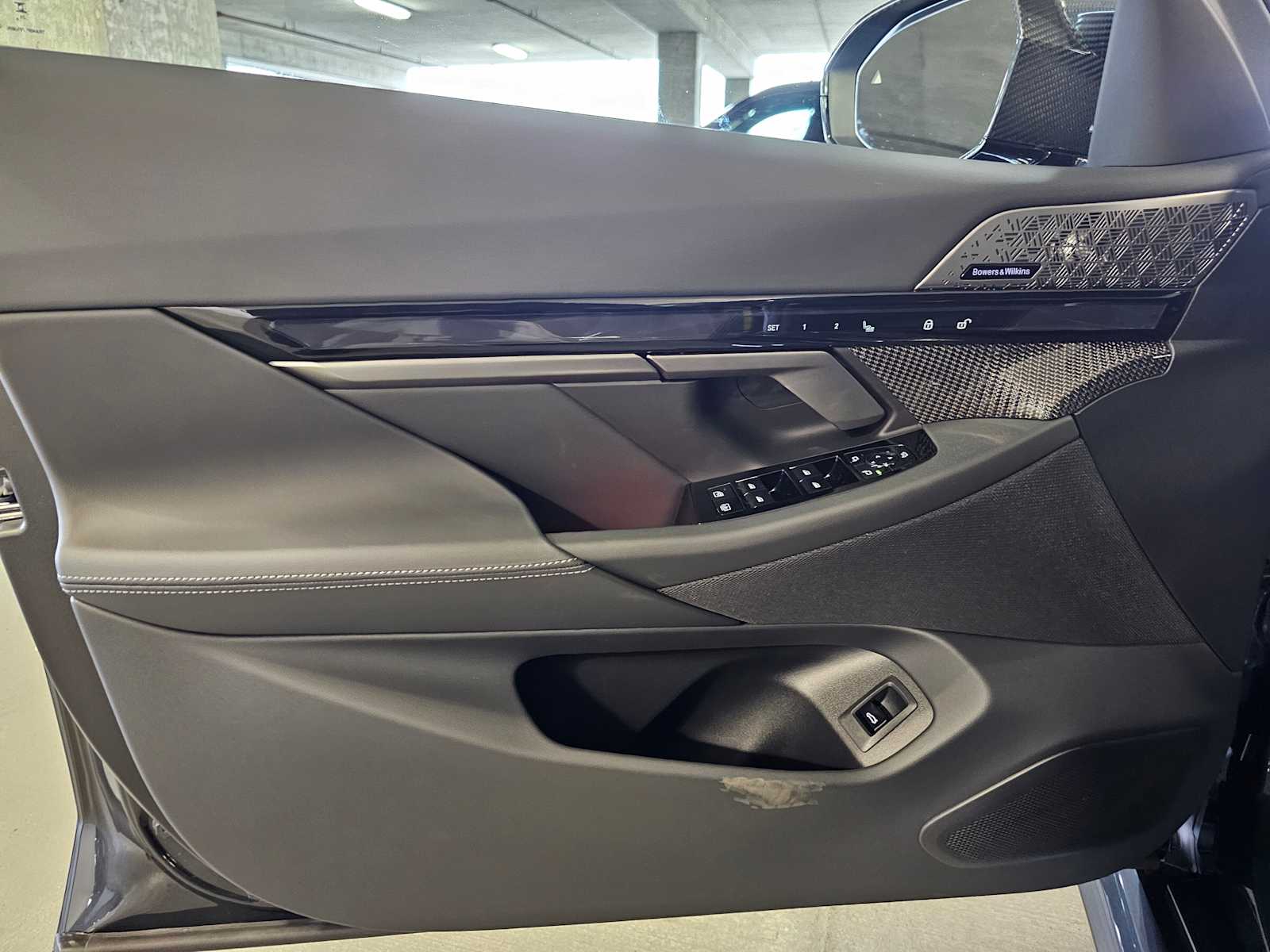 Thumbnail: 2026 BMW M5 - 30