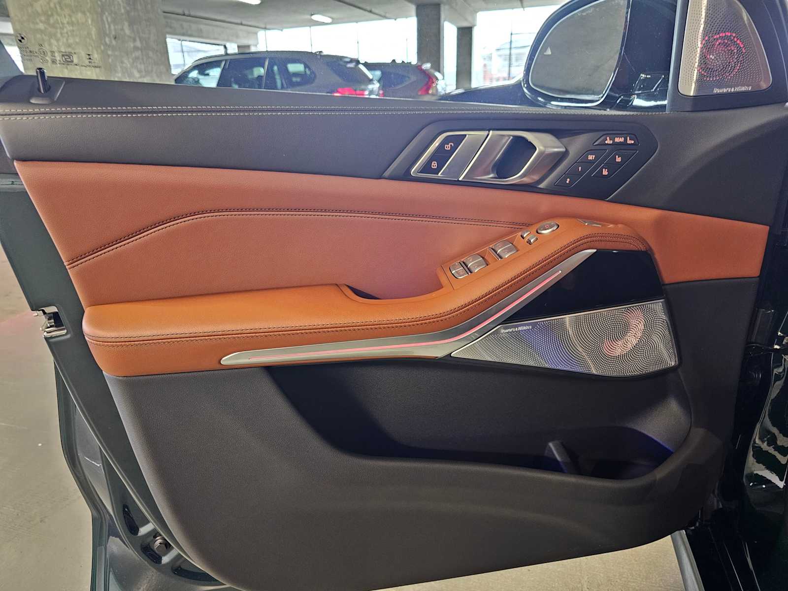 Thumbnail: 2026 BMW X7 - 31