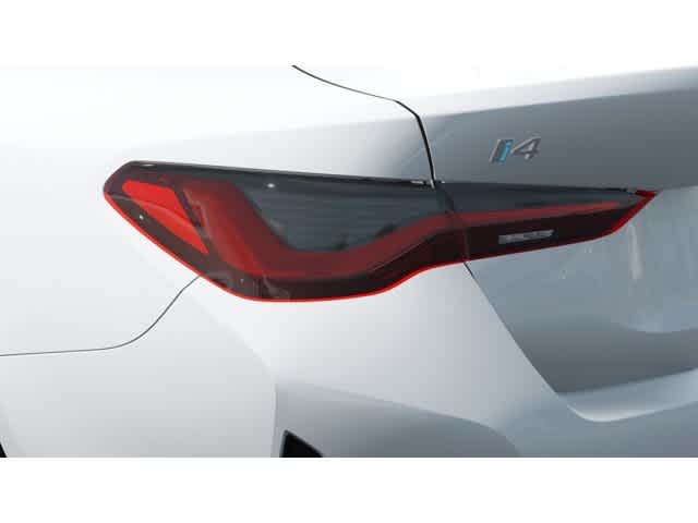 Thumbnail: 2025 BMW i4 - 8