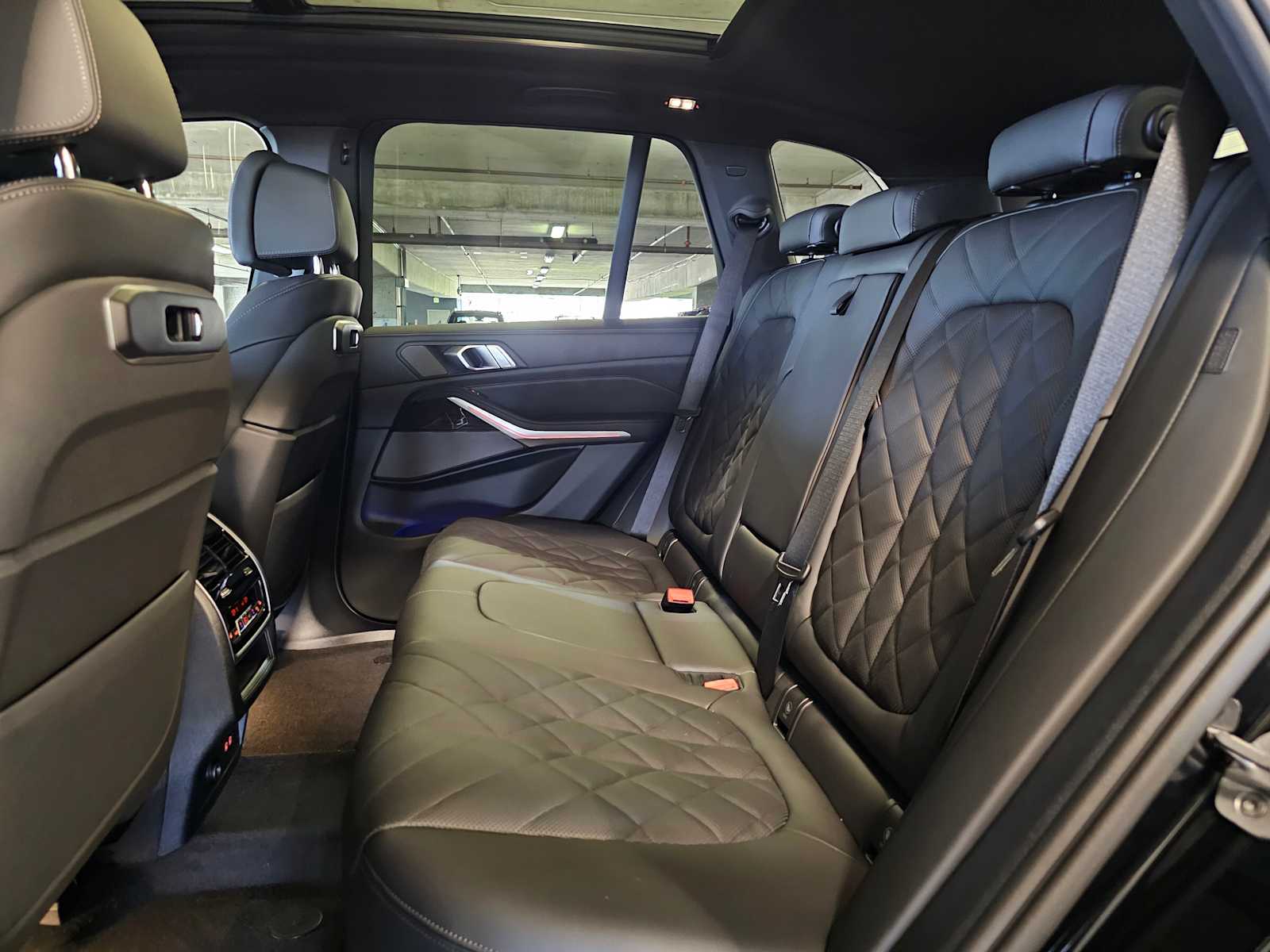 Thumbnail: 2026 BMW X5 - 37