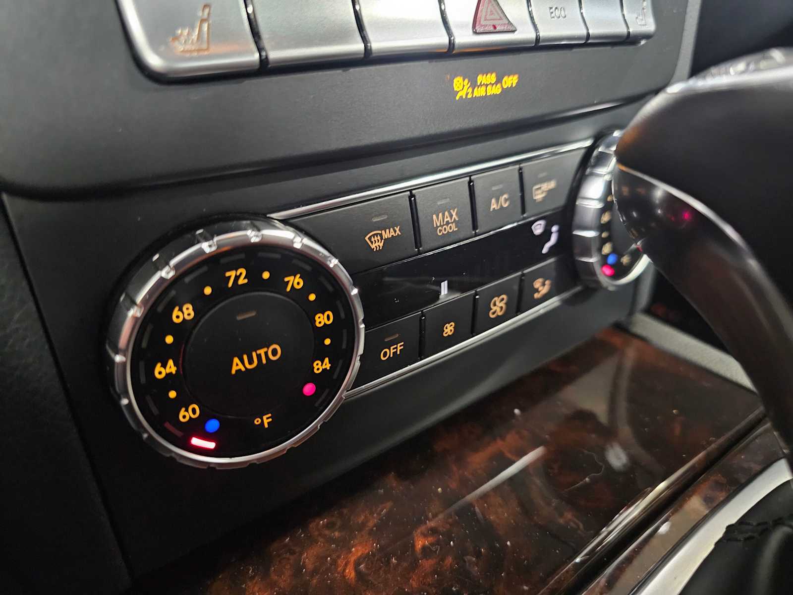 Thumbnail: 2013 Mercedes-Benz C-Class - 18