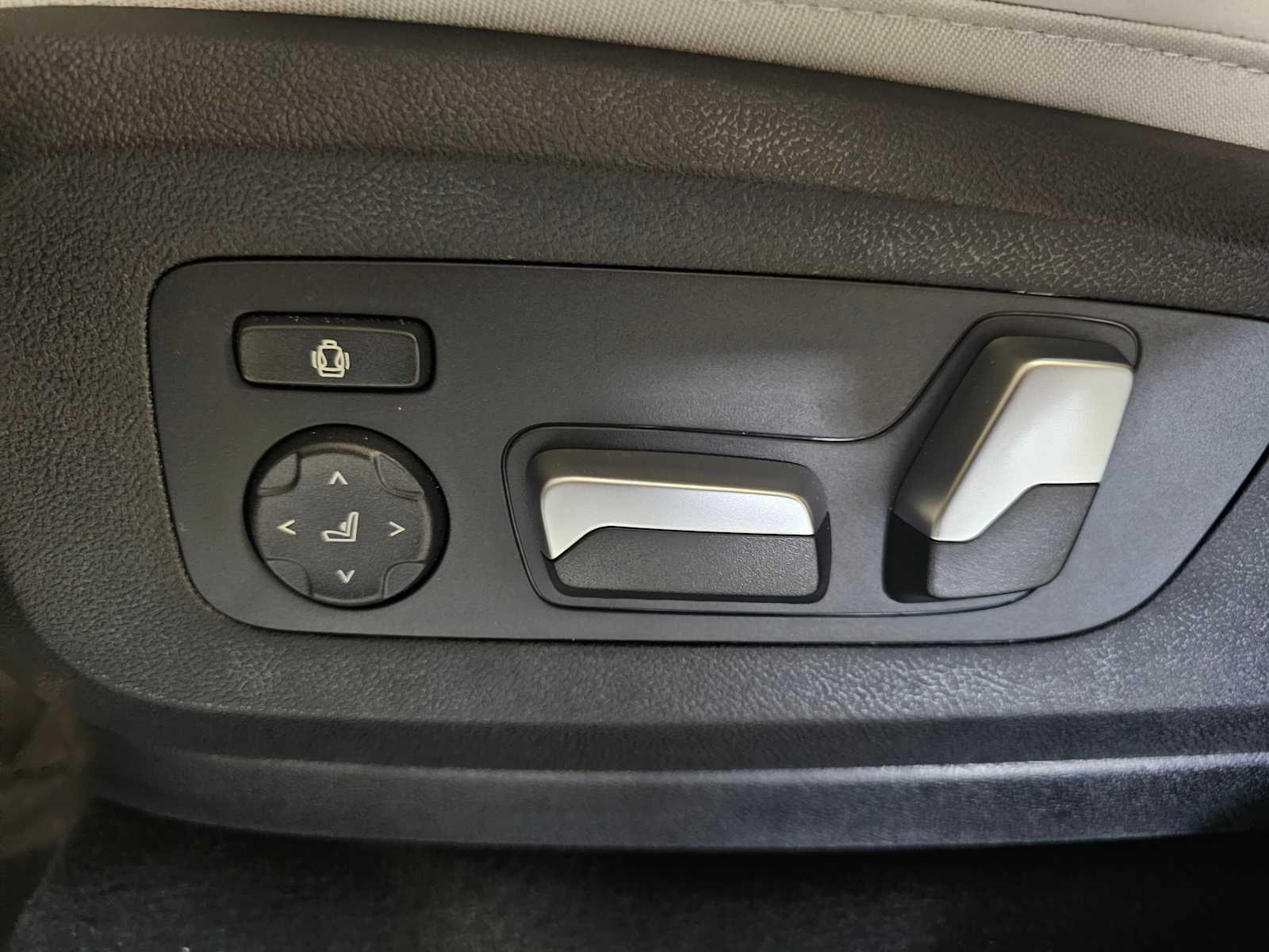 Thumbnail: 2026 BMW X5 - 30