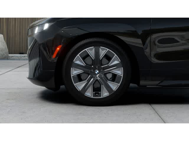 Thumbnail: 2026 BMW iX - 7