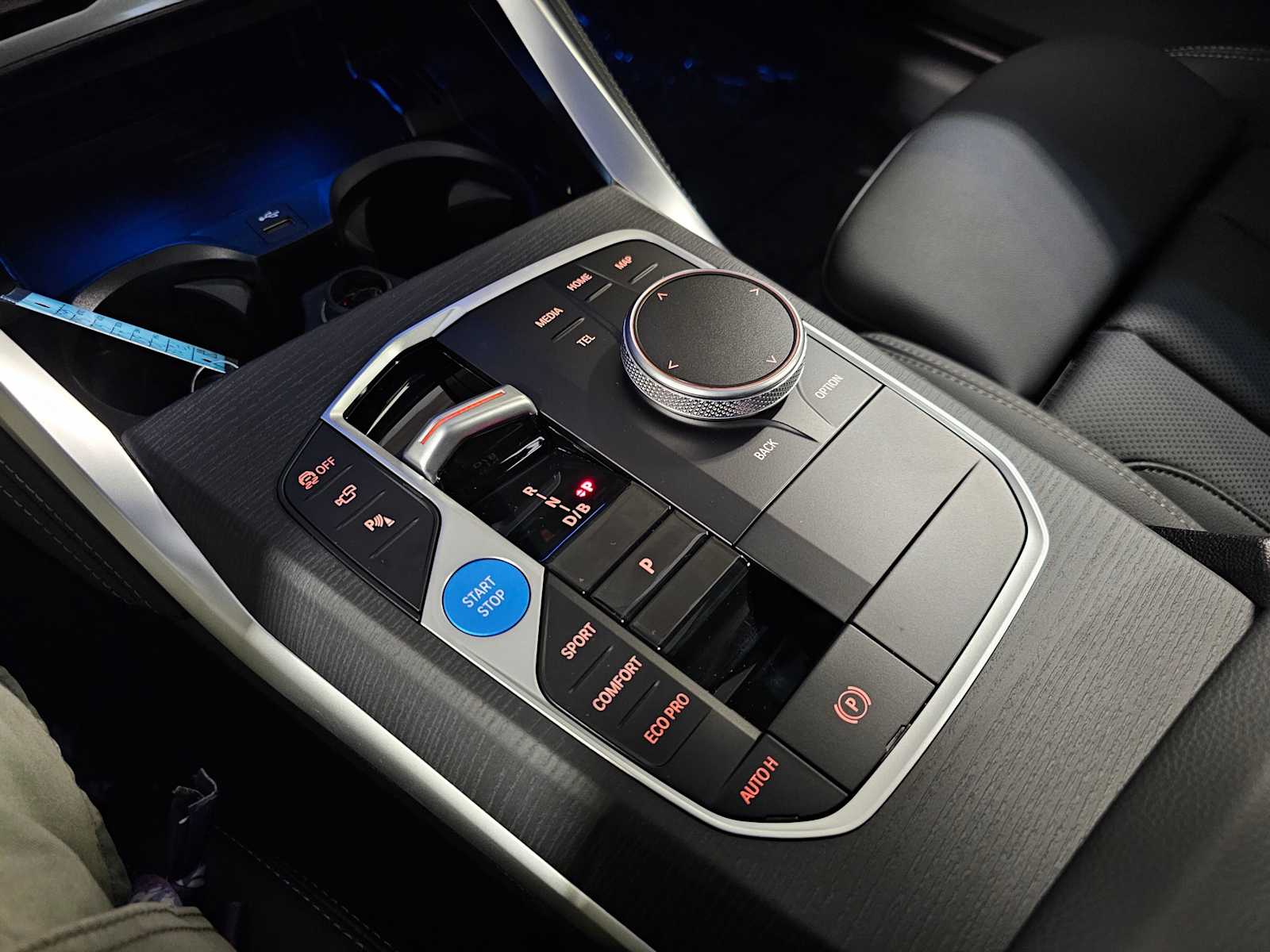 Thumbnail: 2026 BMW i4 - 21