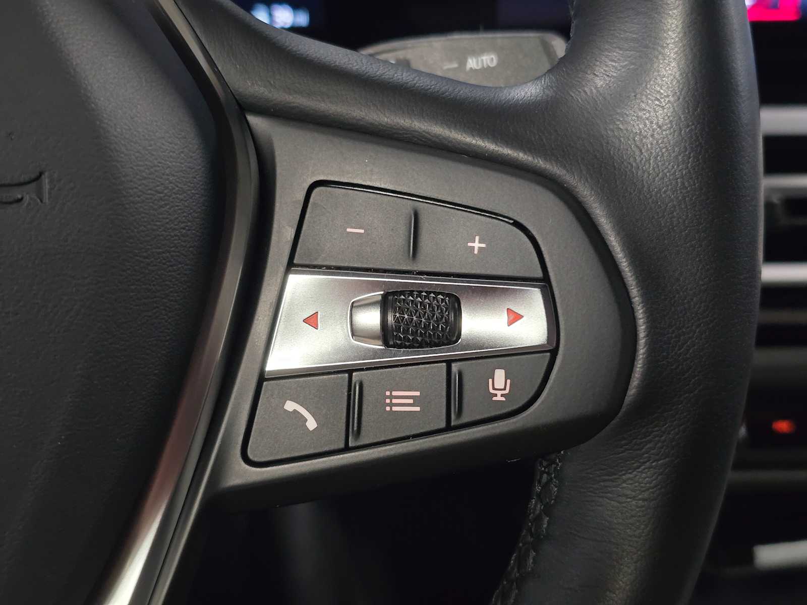 Thumbnail: 2023 BMW i4 - 22